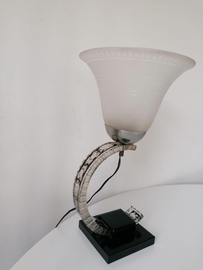 Glasglas-Tischlampe im Art déco-Stil im Angebot 1