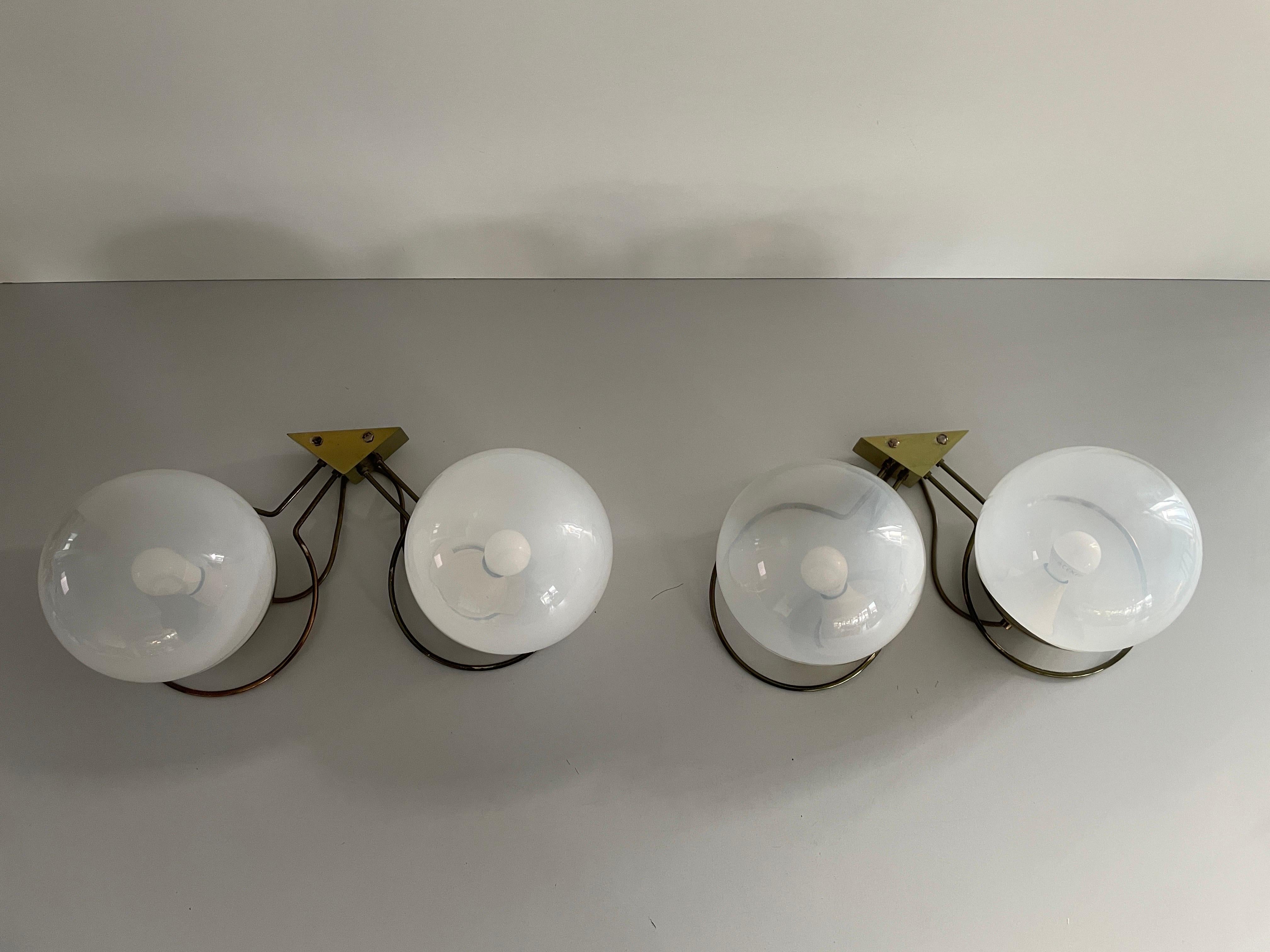 Glass Ball and Brass Sconces by Gino Sarfatti, 1950s, Italy In Excellent Condition For Sale In Hagenbach, DE