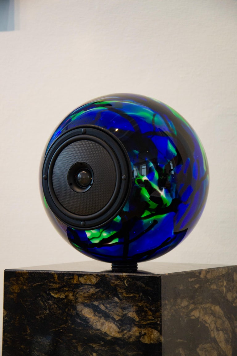 Quartz Customizable Glass Ball Full-Range Pedestal Mono Speaker.  For Sale