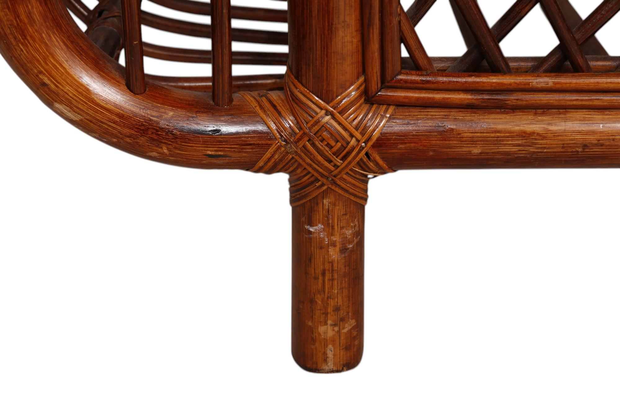 Table basse verre et bambou en vente 3