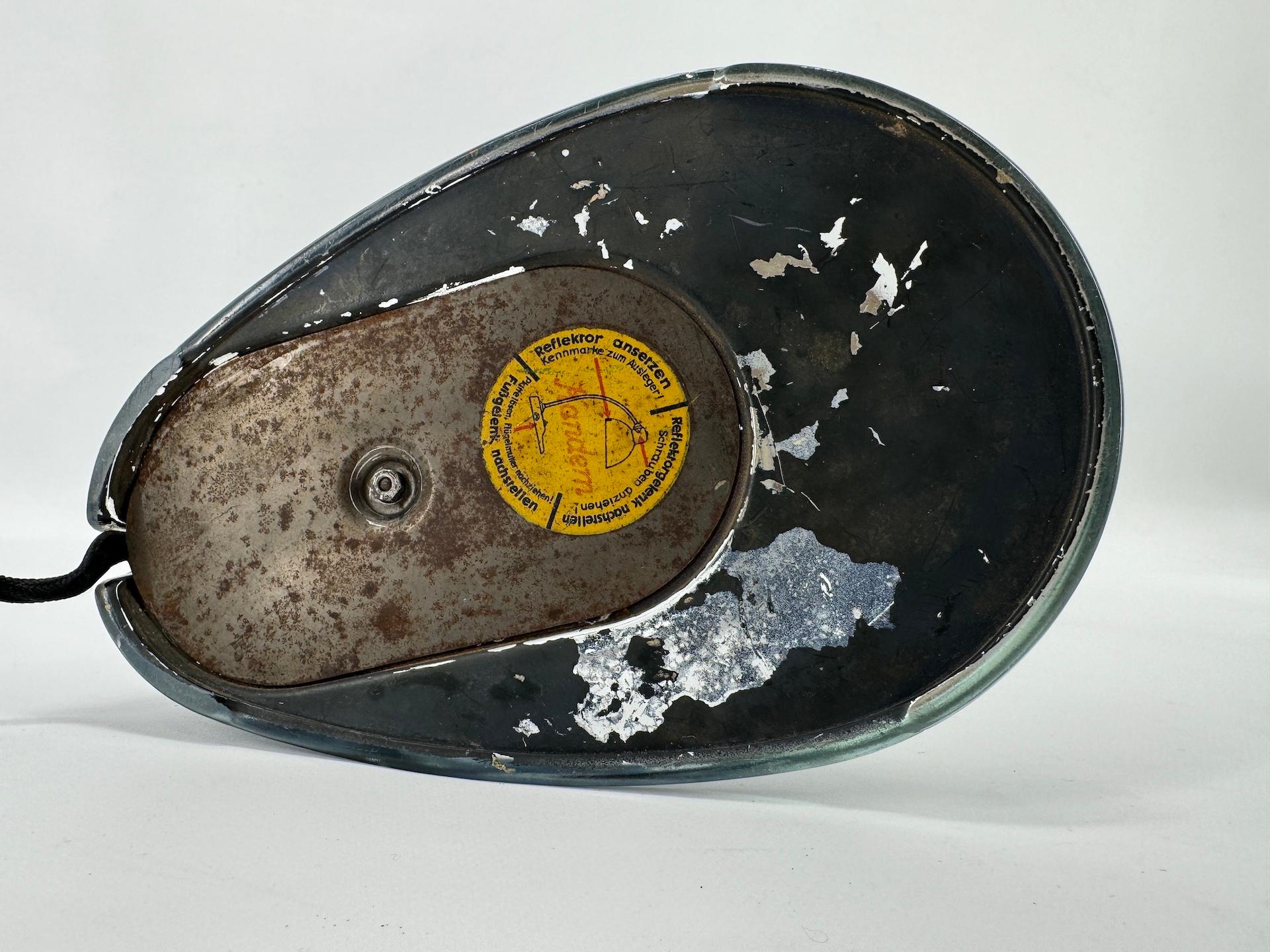 Lampe de table Kandem 1115 à pied en verre par Marianne Brandt Circa Late 1930's en vente 4