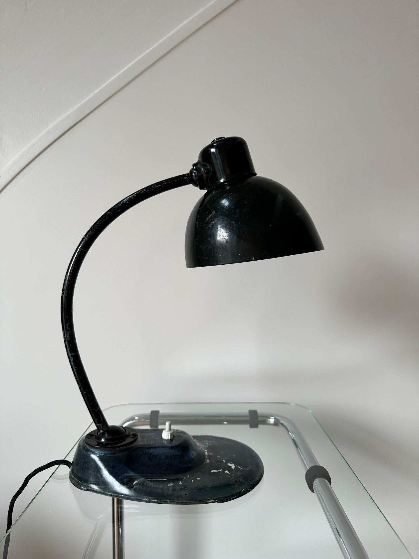 Mid-Century Modern Glass Base Kandem 1115 Table Lamp By Marianne Brandt Circa Late 1930’s For Sale