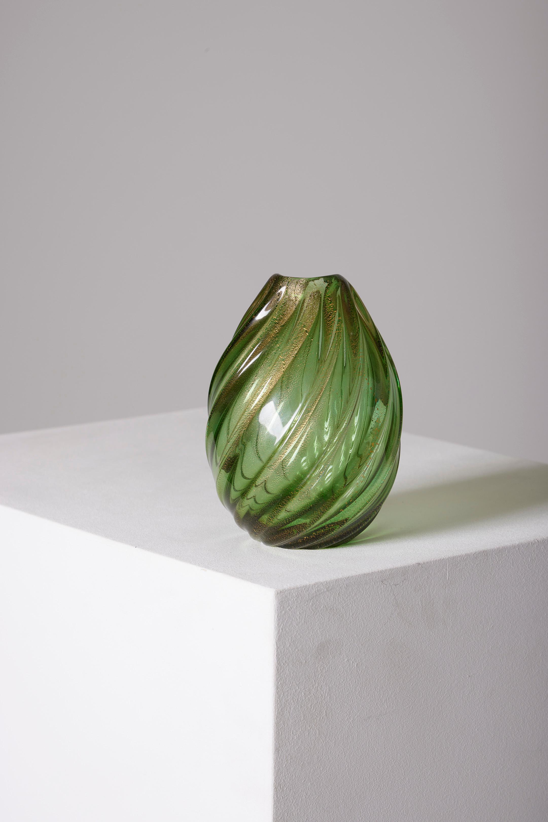 Late 20th Century Glass blown vase from Murano signed by Archimede Seguso For Sale