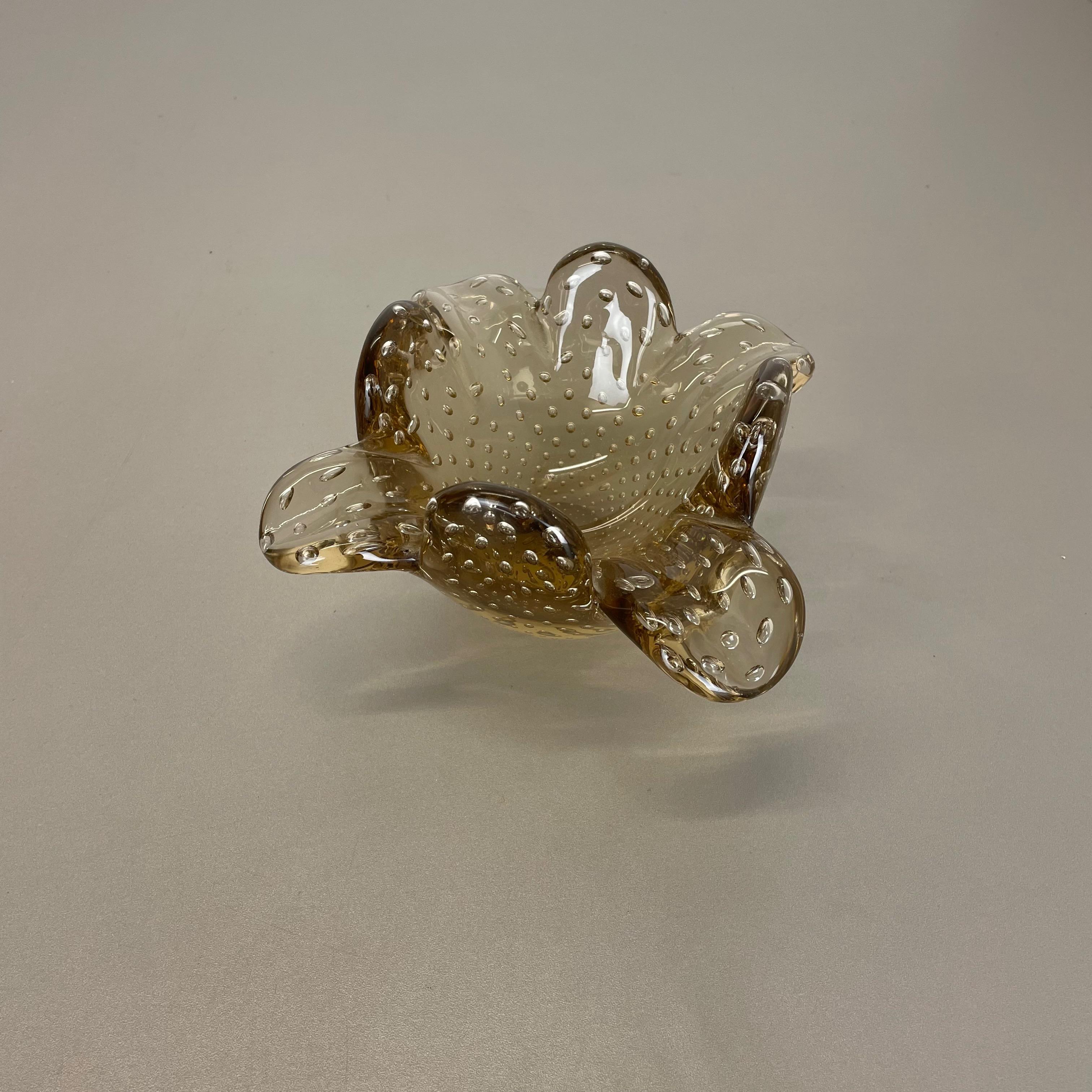Italian Glass Bowl Element Shell Ashtray Murano Bubble by Barovier and Toso, Italy 1970s For Sale