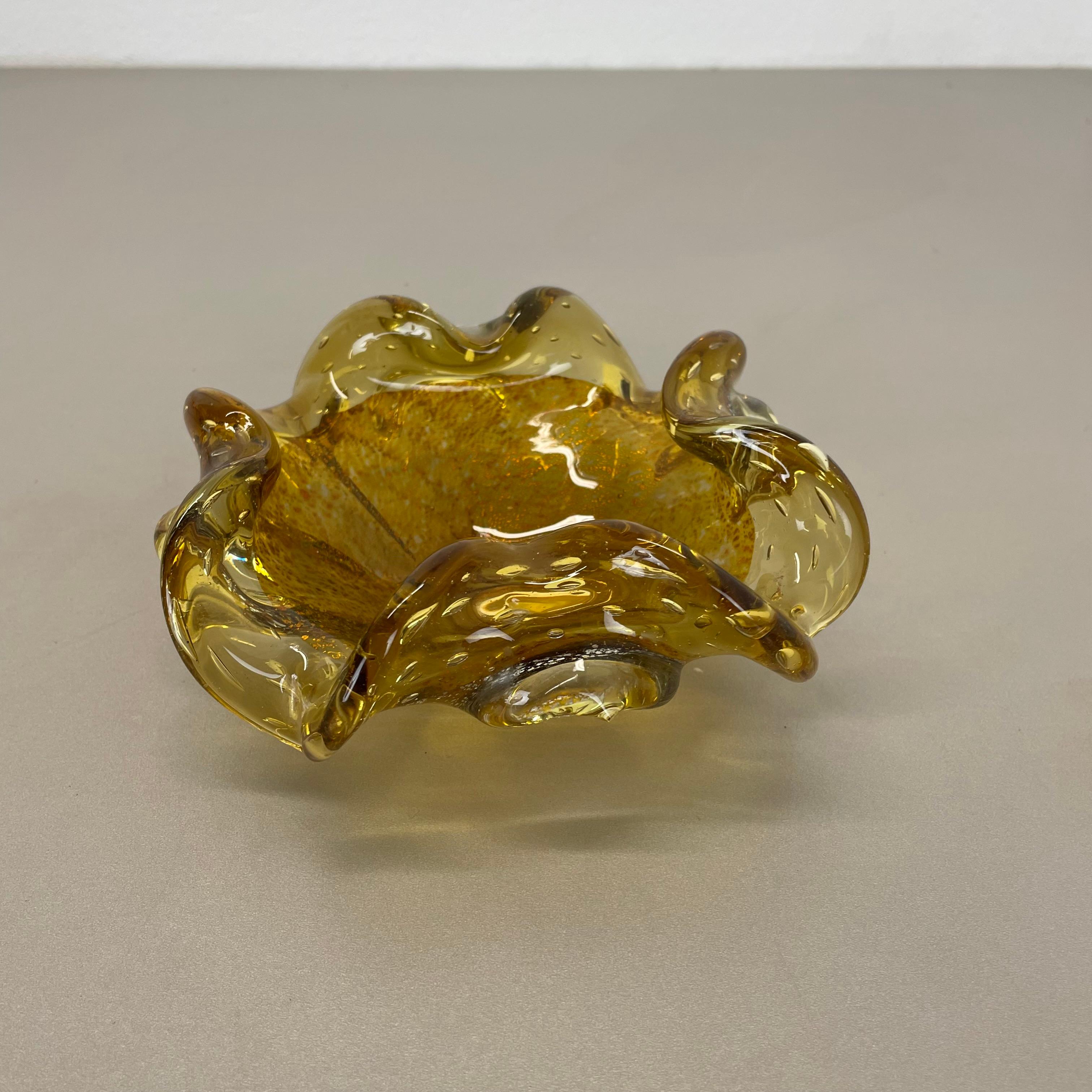 Glass Bowl Element Shell Ashtray Murano Gold Dust Barovier and Toso, Italy 1970s For Sale 6