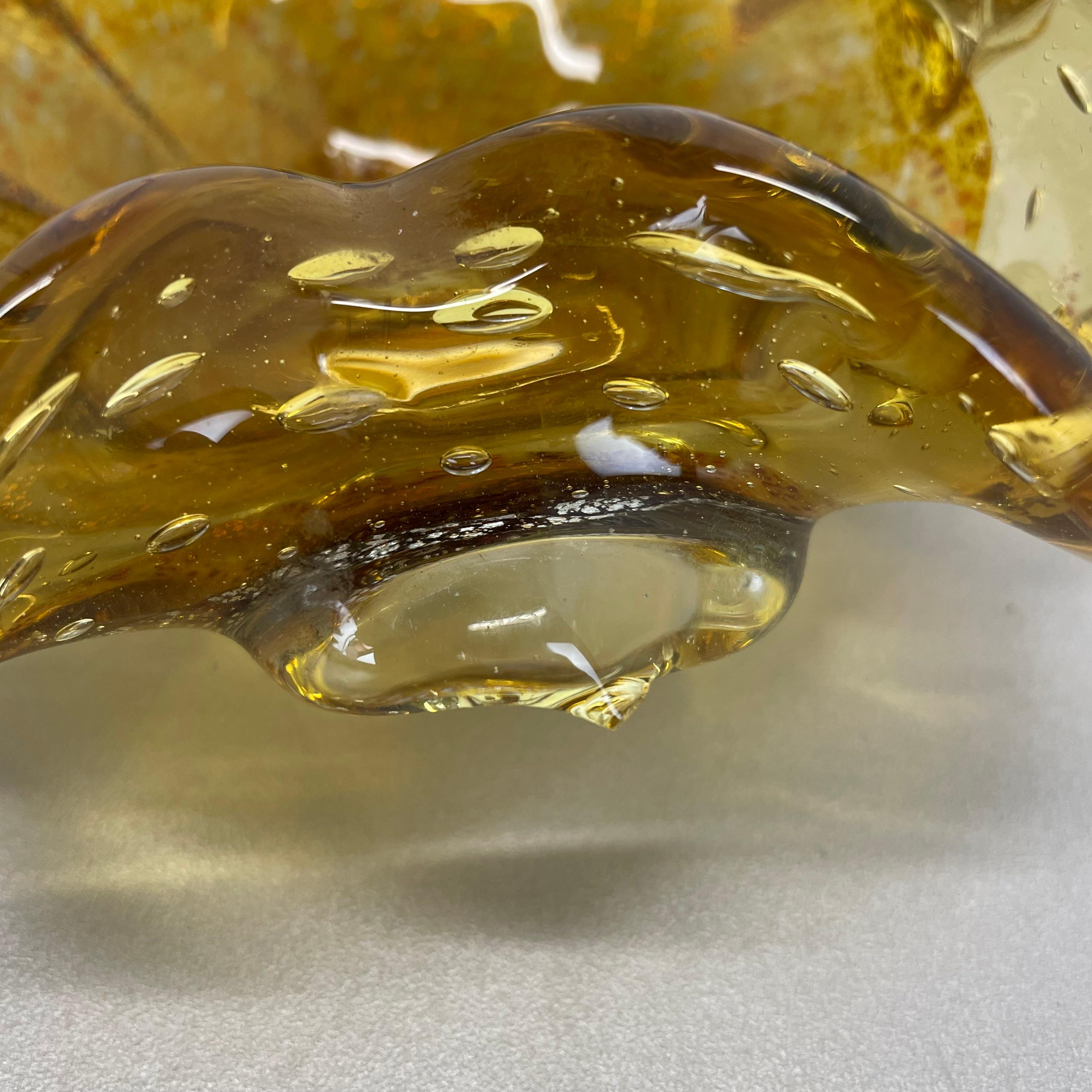 Glass Bowl Element Shell Ashtray Murano Gold Dust Barovier and Toso, Italy 1970s For Sale 9