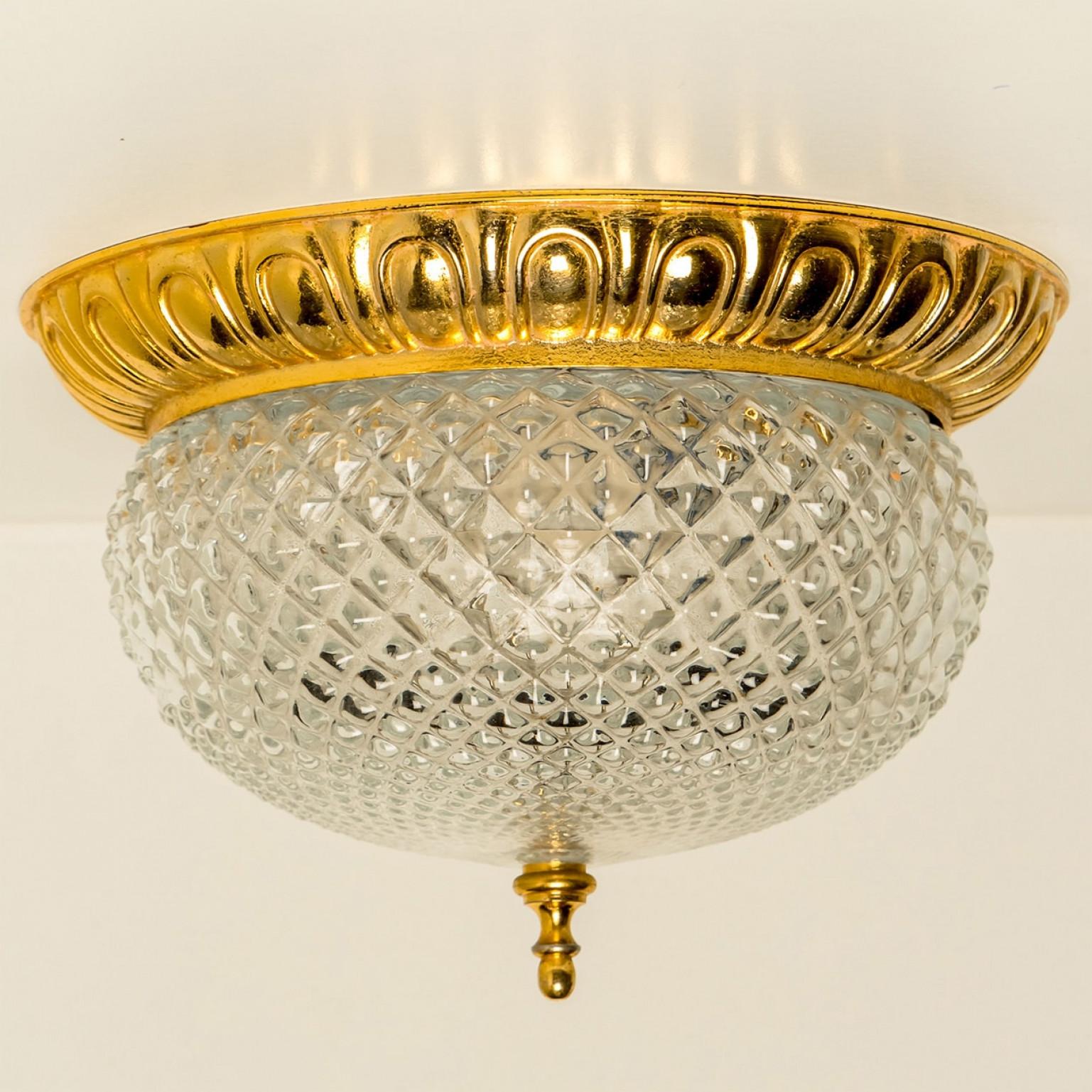 Glasschale mit Einbaubeleuchtung Limburg Glashutte, Deutschland, 1960er Jahre (Mitte des 20. Jahrhunderts) im Angebot