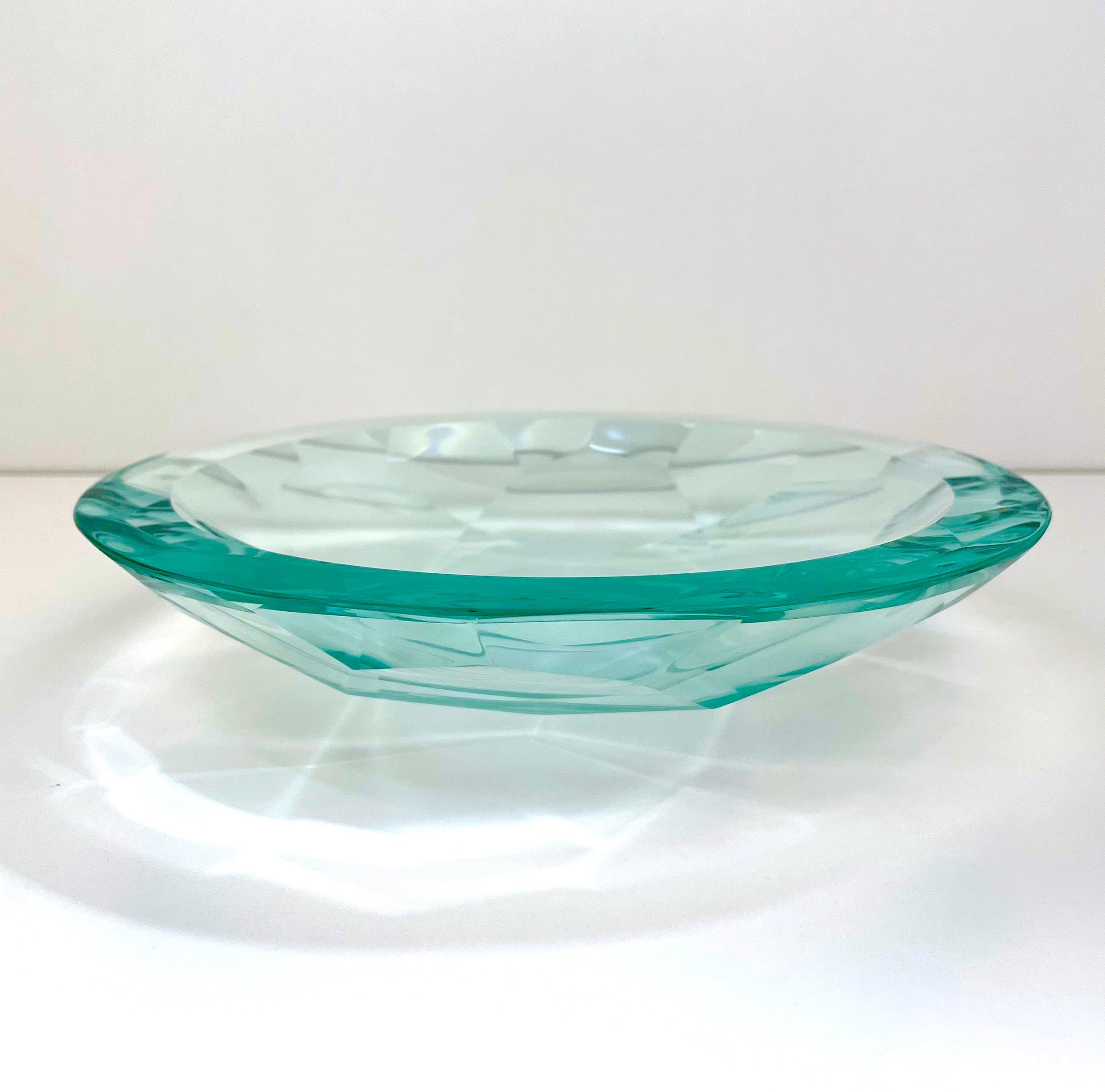 Hand-Crafted Glass Bowl with Geometric Flower Pattern entirely Handmade by Ghiró Studio For Sale