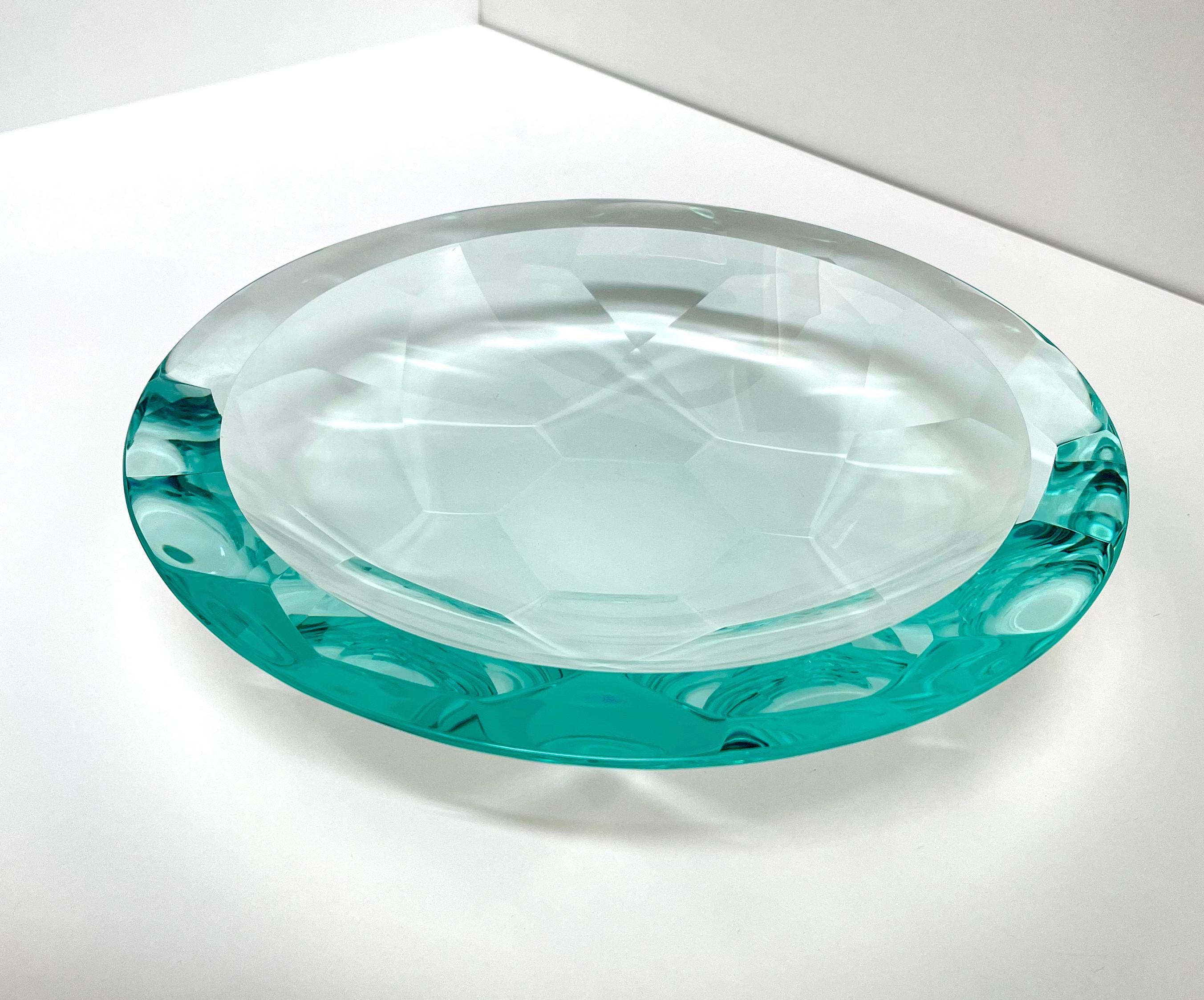 Bol en verre avec motif de fleur géométrique entièrement fait à la main par Ghiró Studio en vente 1