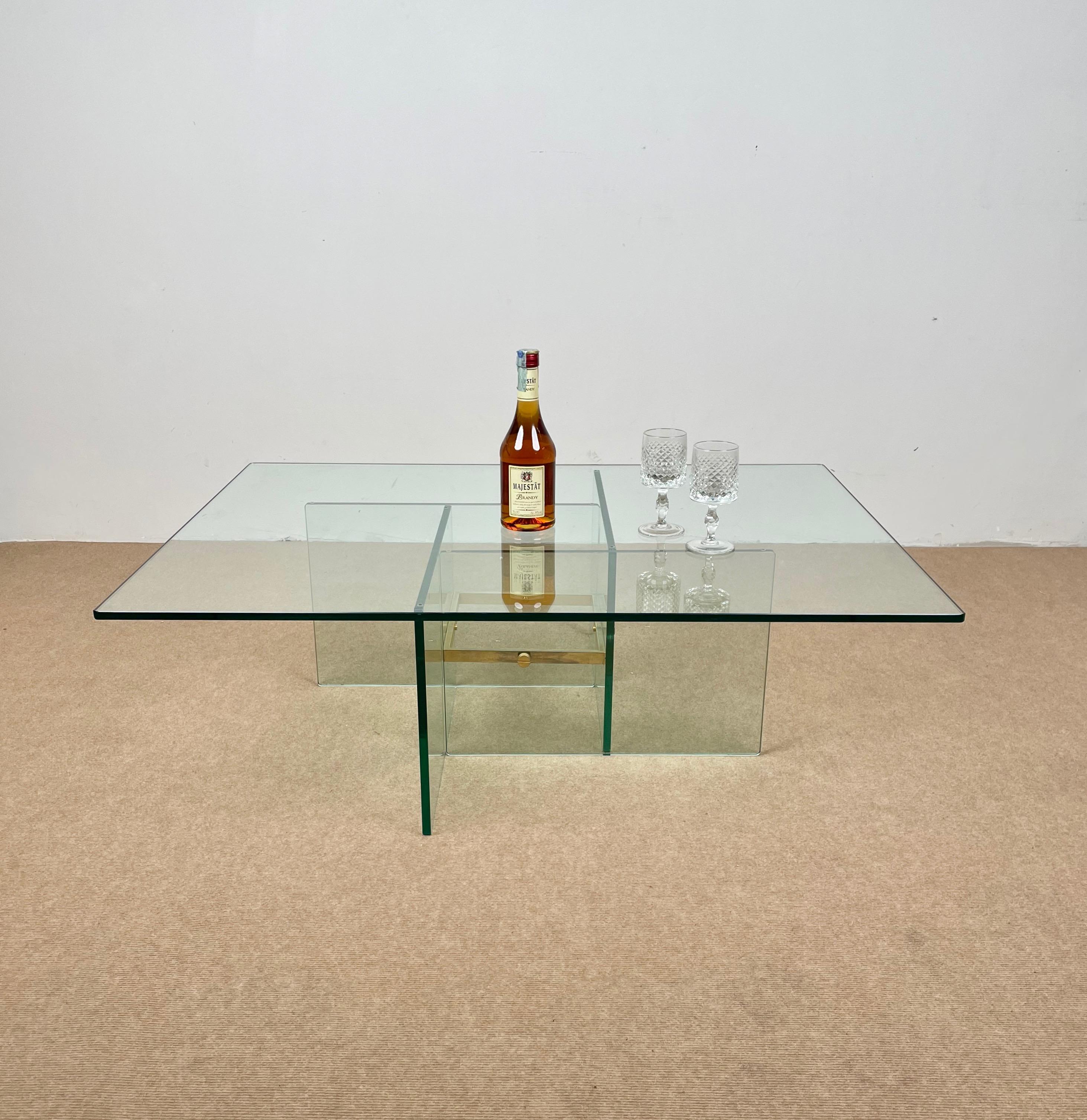 Glass & Brass Coffee Table Attributed to Fontana Arte, Italy, 1970s For Sale 3