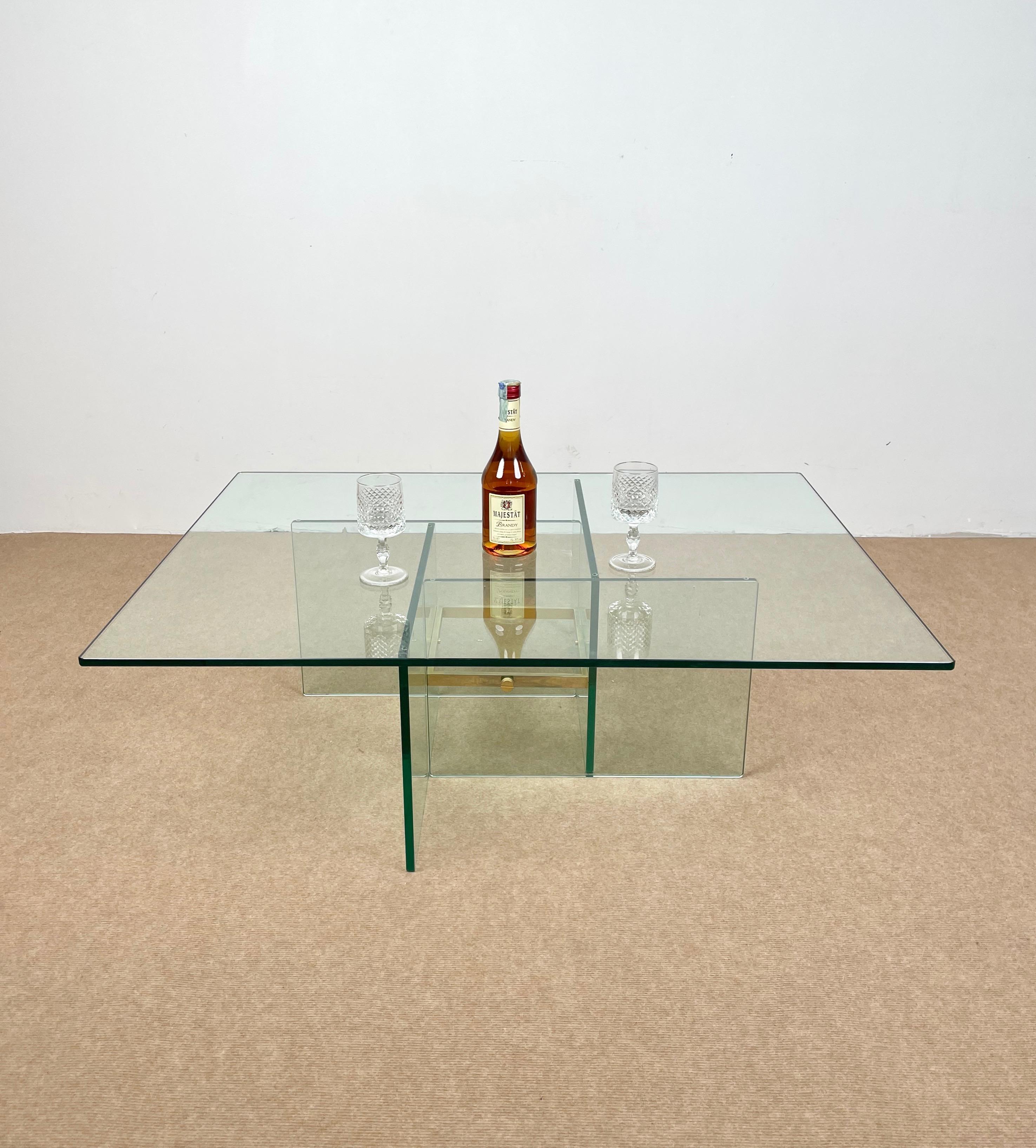 Glass & Brass Coffee Table Attributed to Fontana Arte, Italy, 1970s For Sale 4