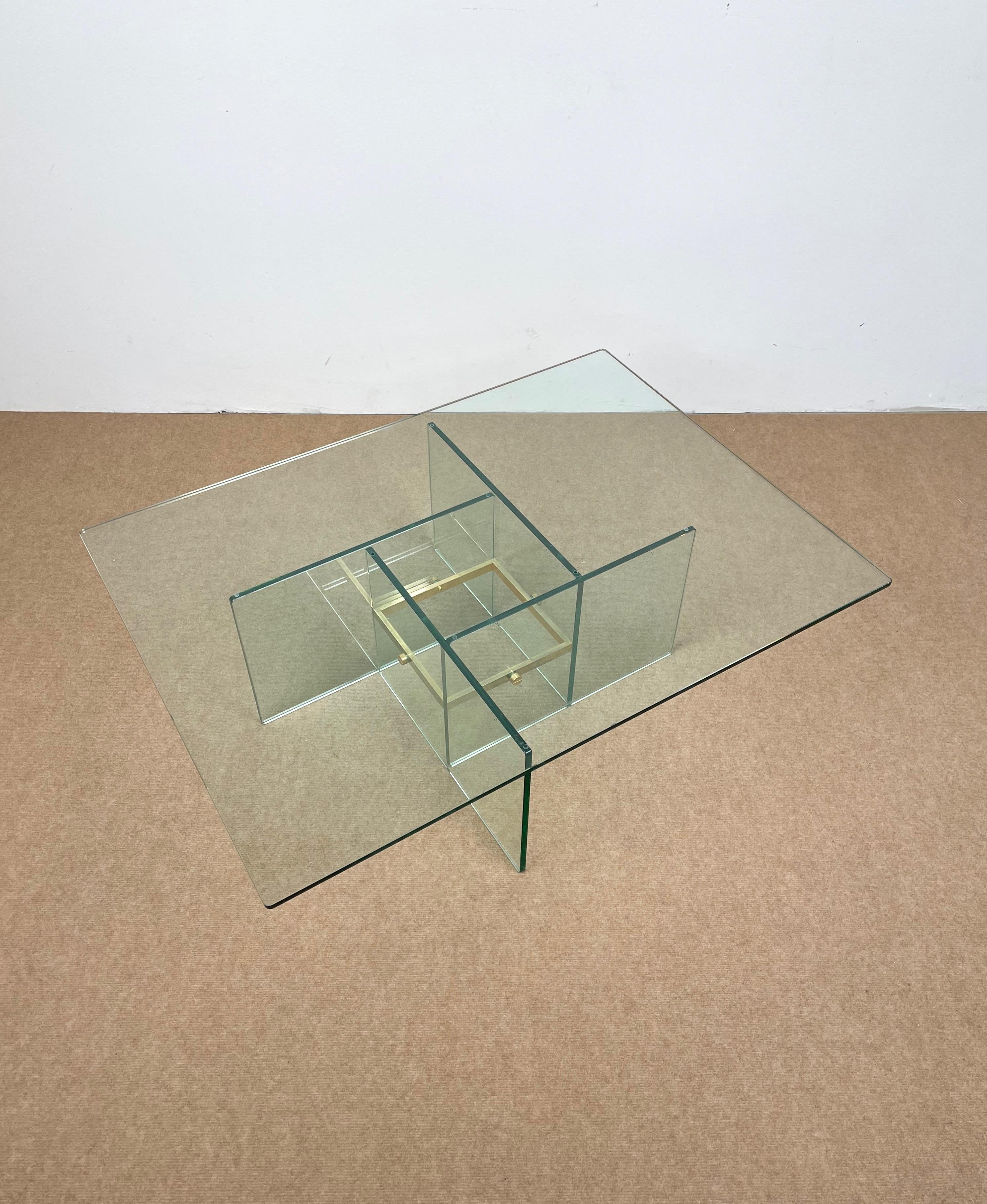 Mid-Century Modern Glass & Brass Coffee Table Attributed to Fontana Arte, Italy, 1970s For Sale