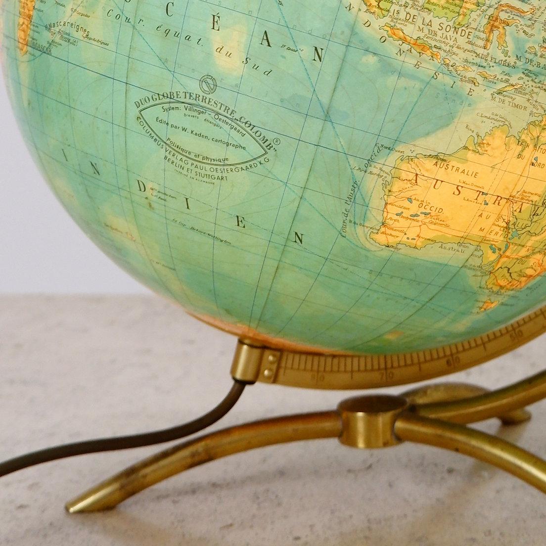 Allemand Carte du monde lumineuse en verre et laiton par Paul Oestergaard pour Colombus Verlag - années 1950 en vente