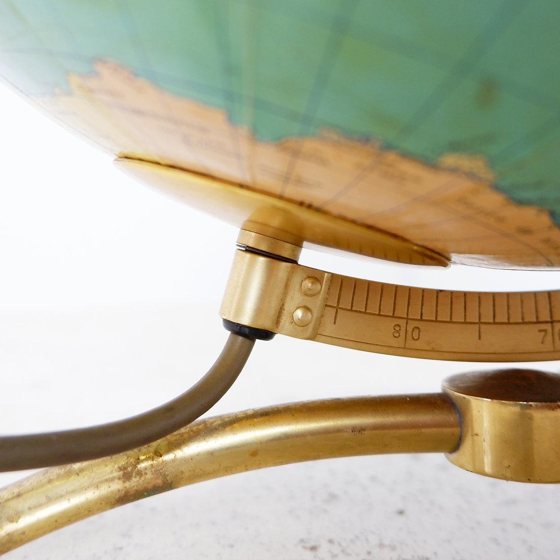 Laiton Carte du monde lumineuse en verre et laiton par Paul Oestergaard pour Colombus Verlag - années 1950 en vente