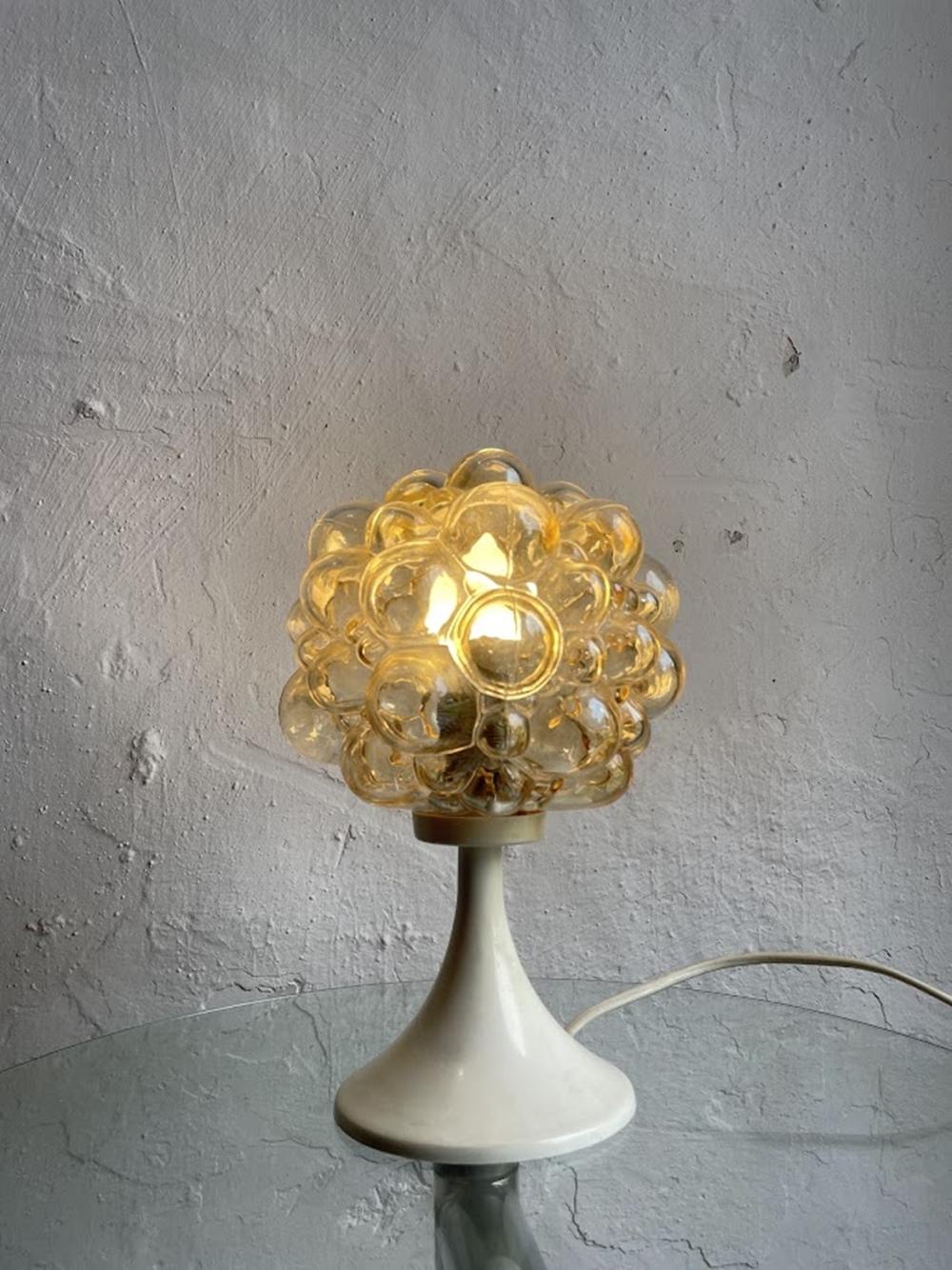 Lámpara de sobremesa Bubble de Helena Tynell para Limburg, Alemania, 1960-1970 Vidrio en venta