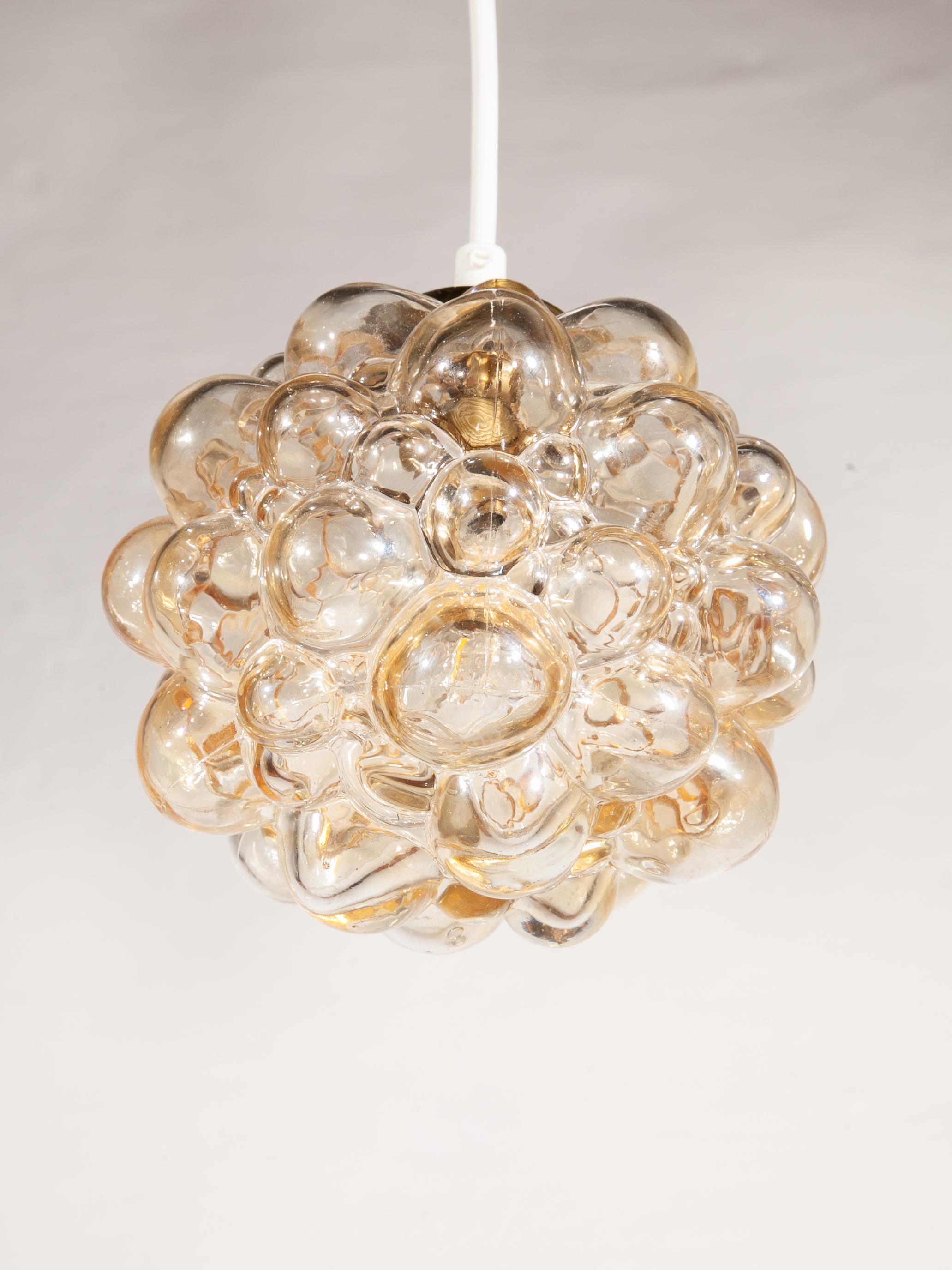 Glass Bubbled Pendelleuchte entworfen von Helena Tynell für Glasshutte Limburg im Angebot 2