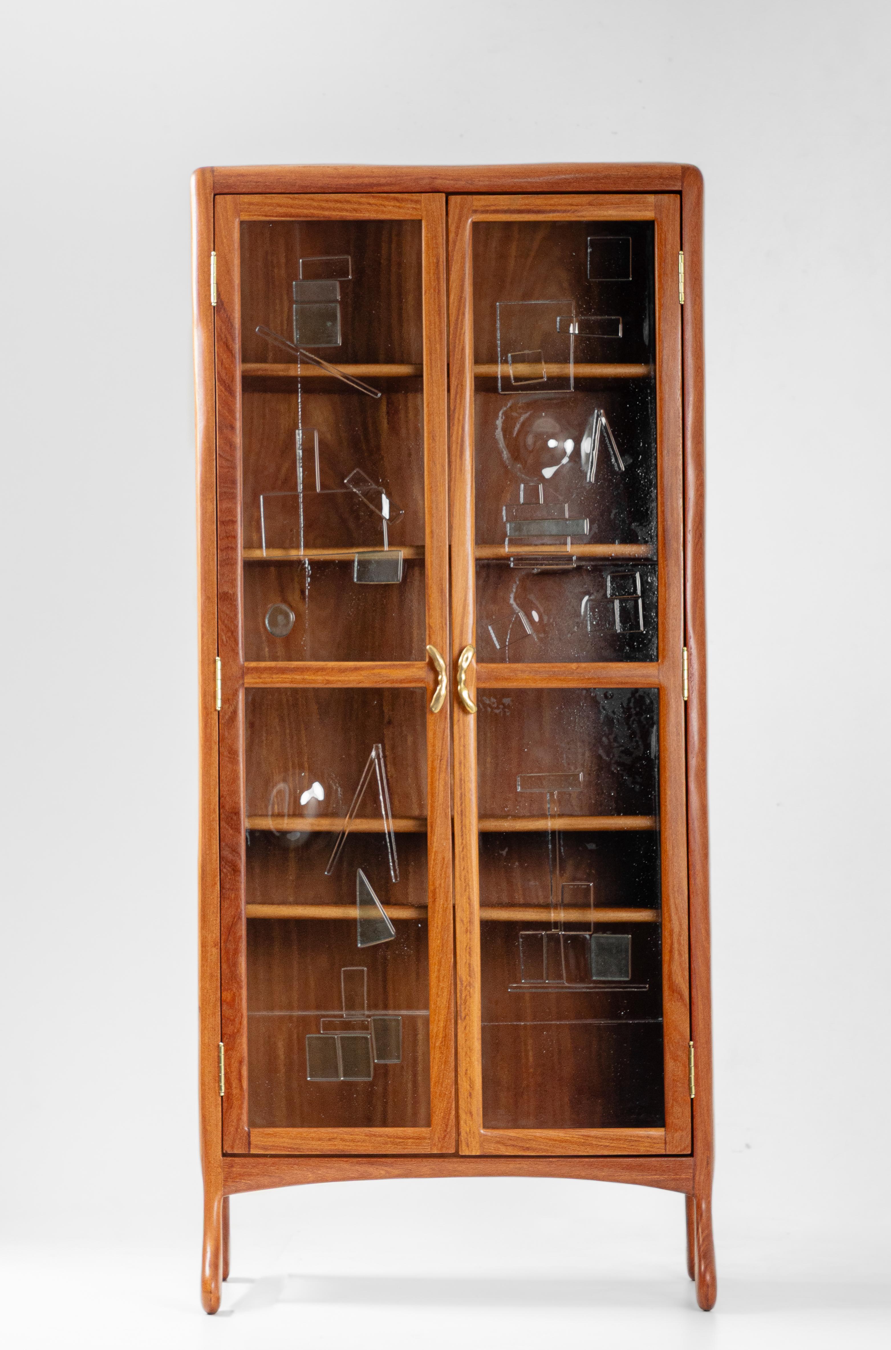 Glass Cabinet by Andrew de Freitas In New Condition For Sale In São Paulo, BR