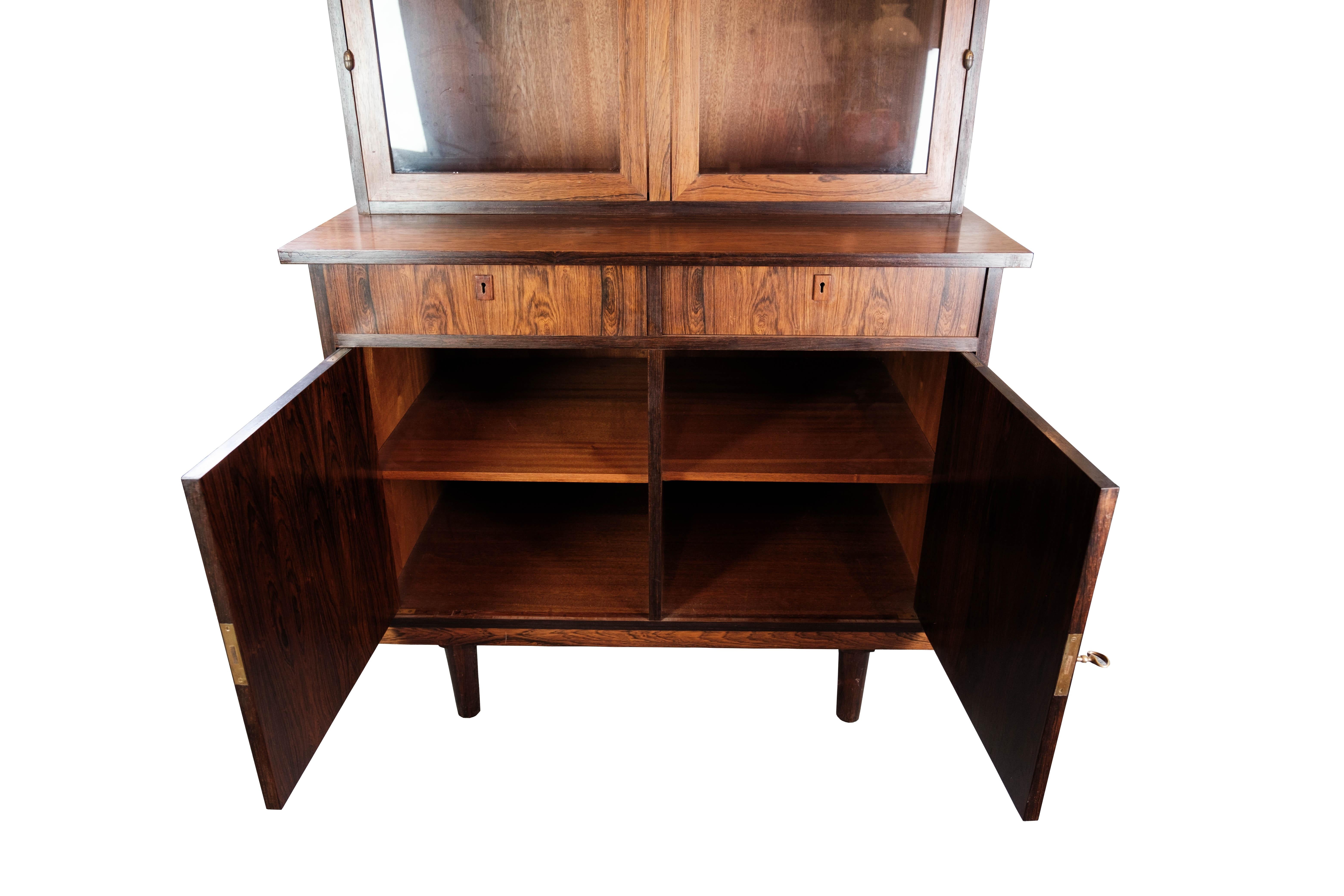 Glass Cabinet in Rosewood of Danish Design from the 1960s In Good Condition In Lejre, DK