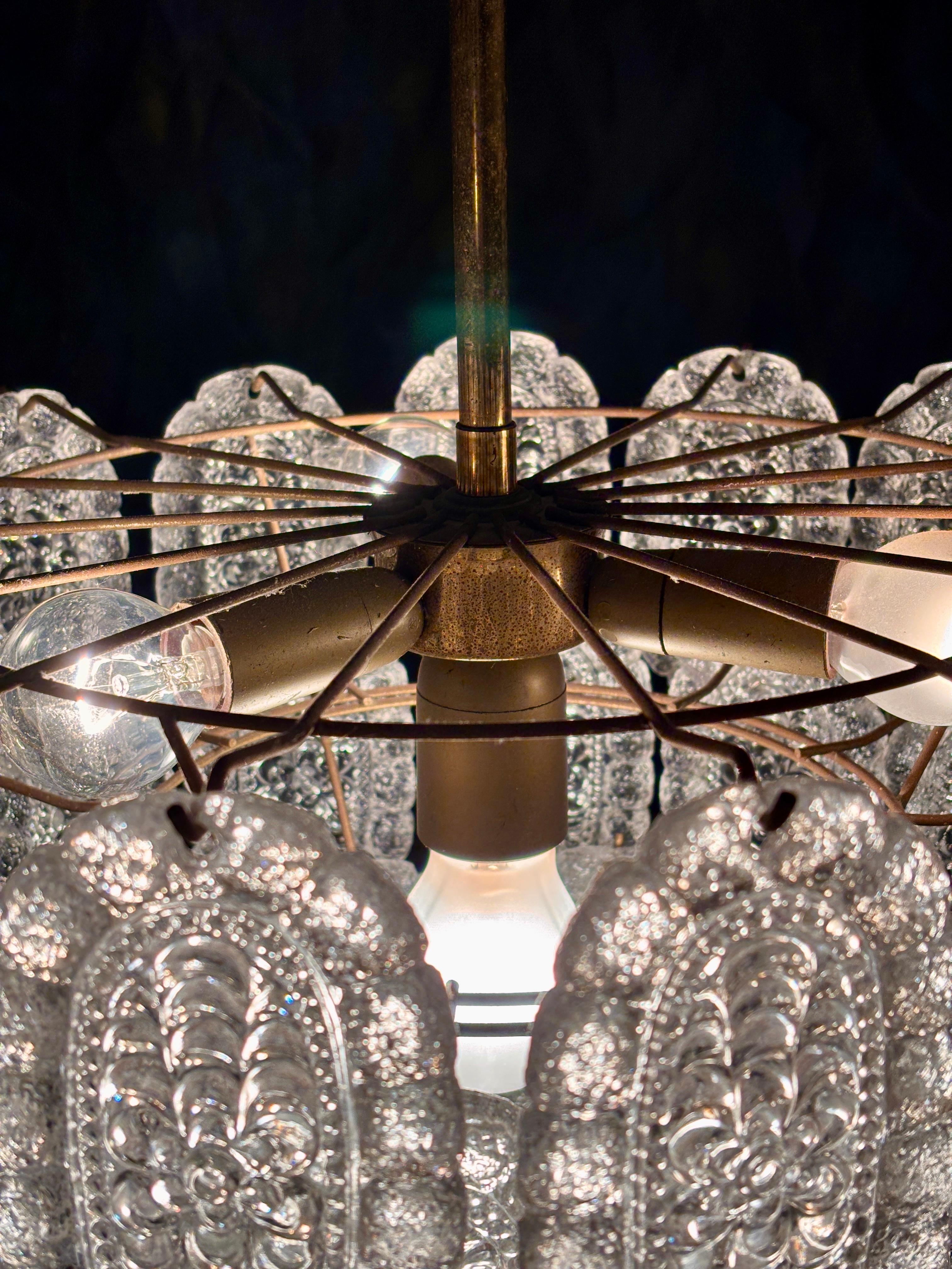 Glass chandelier 60s In Good Condition For Sale In Hannover, DE