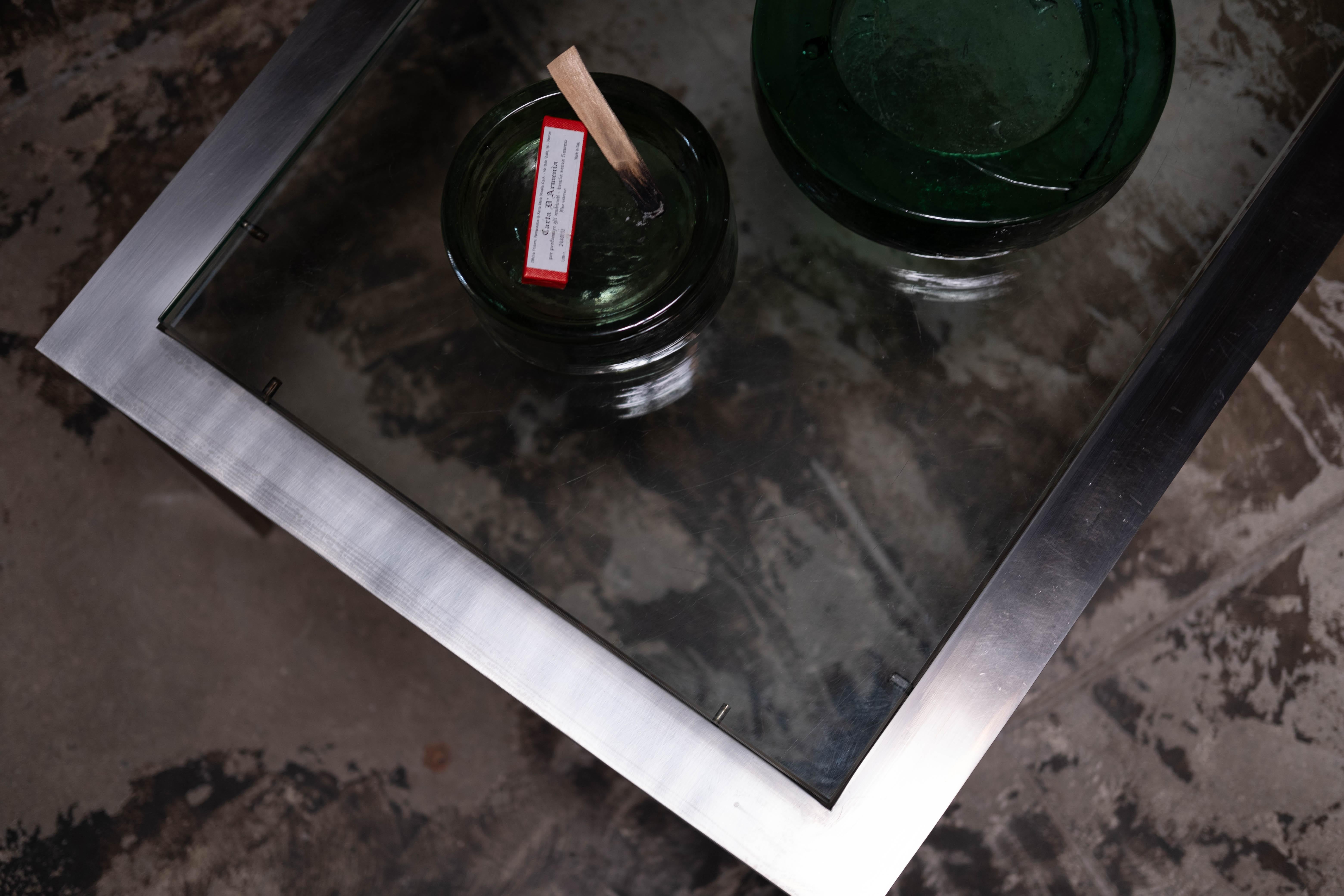 20ième siècle Table basse en verre dans le style de Jacques Adnet en vente