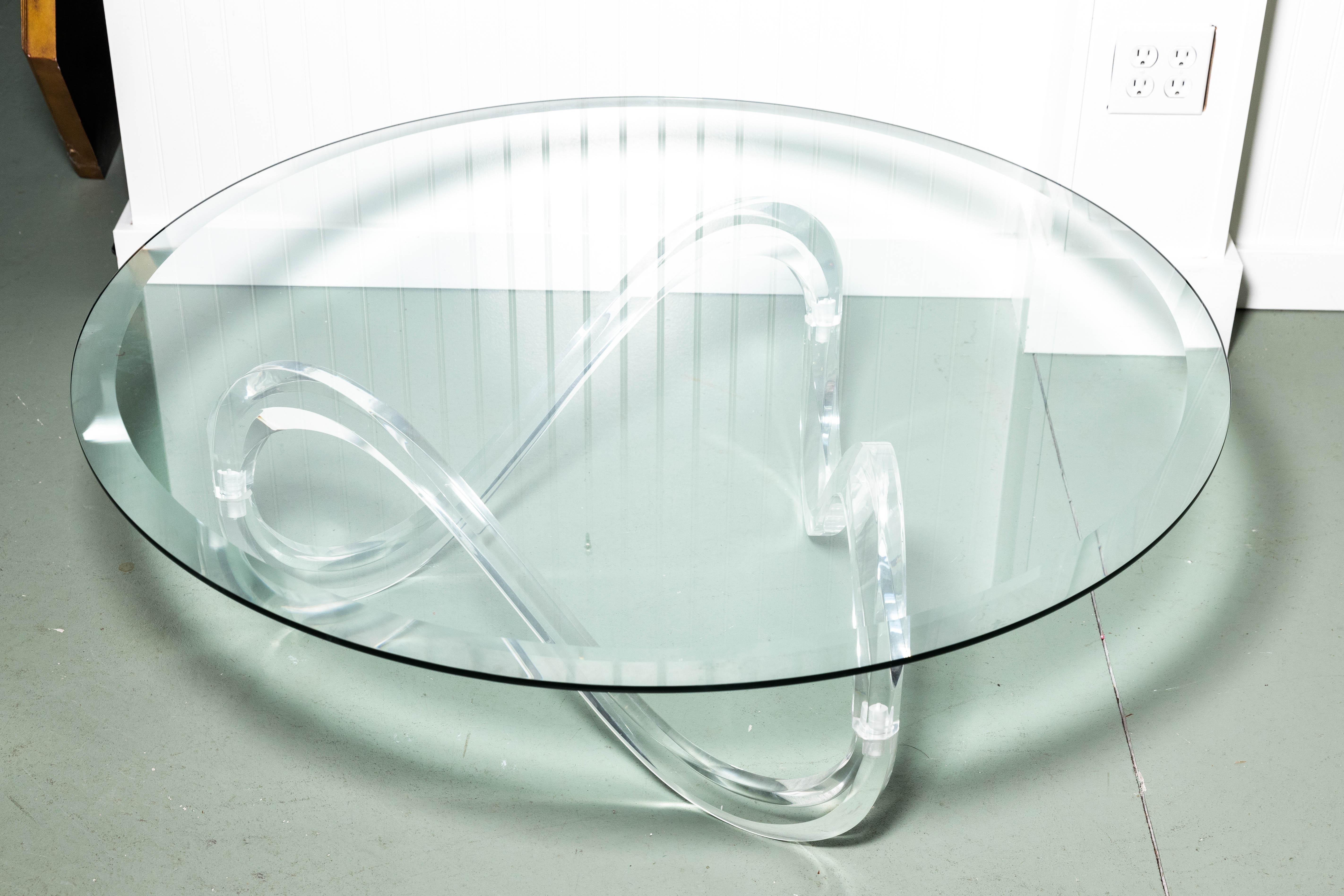 Glass Coffee Table with Serpentine Lucite Base in Style of Charles Hollis Jones In Good Condition For Sale In Southampton, NY
