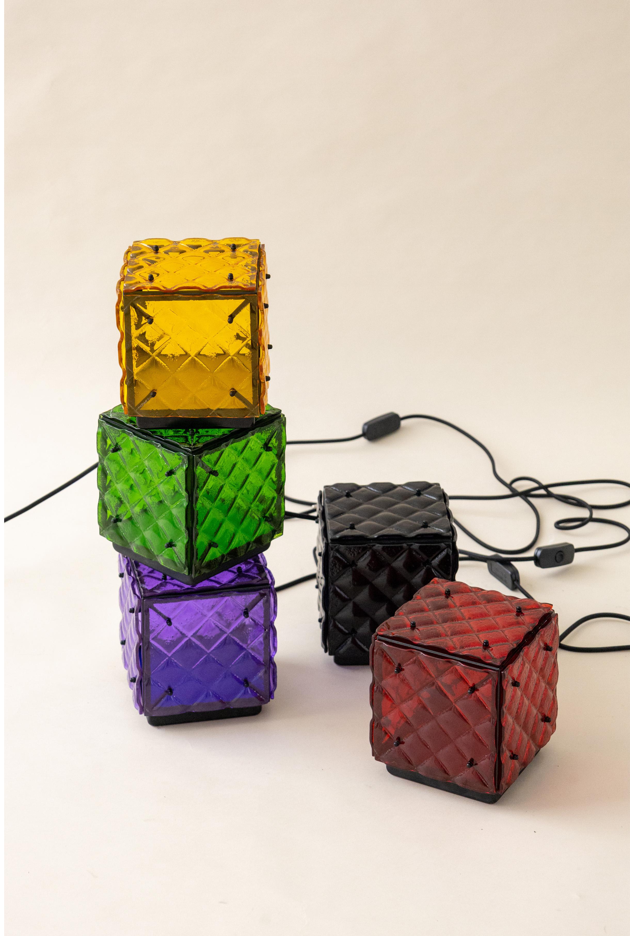Lampe cubique en verre vert Ambient Light Verre fusionné artisanal Design Contemporary en vente 2