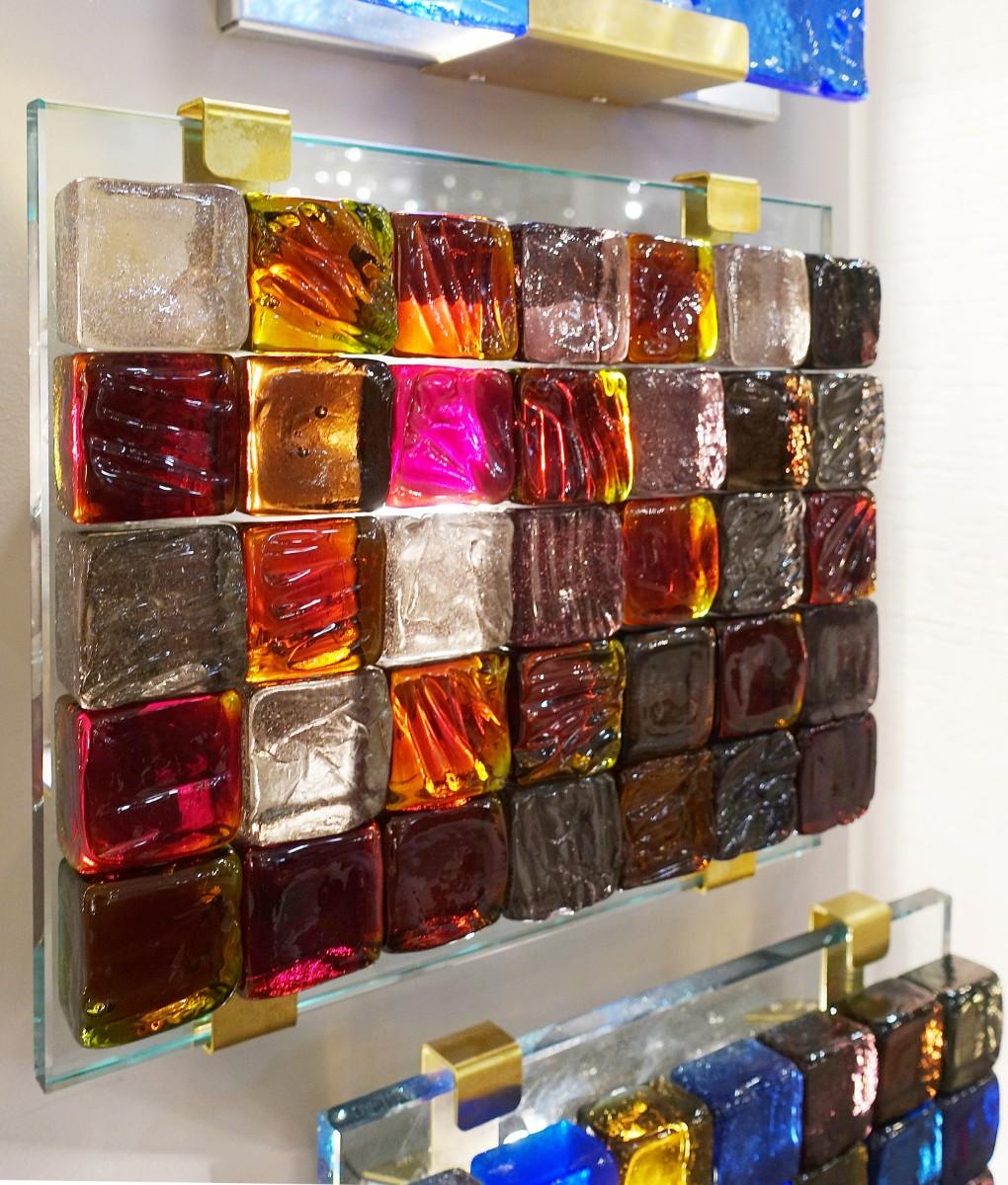 Wandleuchte aus Glaswürfel, belgische Kreation von J. Nonnon  im Zustand „Gut“ im Angebot in Brussels, BE