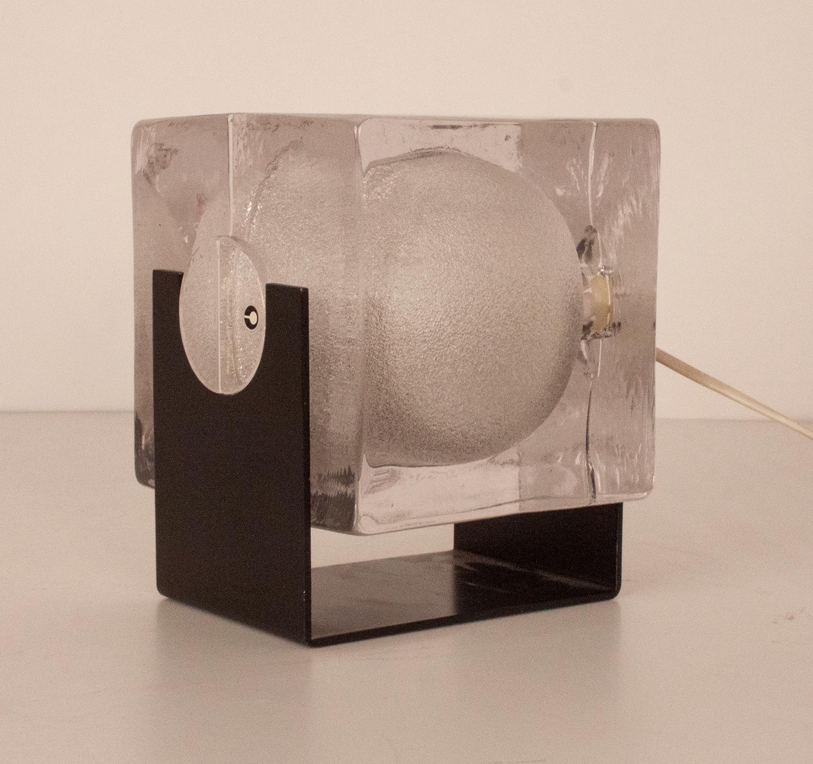 Glass Cubosfera Table Lamp by Uno Westerberg for Pukeberg, Sweden, 1960s In Good Condition In Barcelona, Cataluna