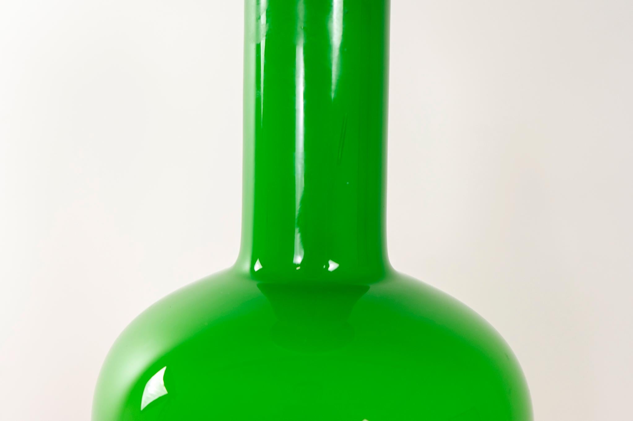 Scandinave moderne Vase en verre danois Gluvas par Holmegaard en vente