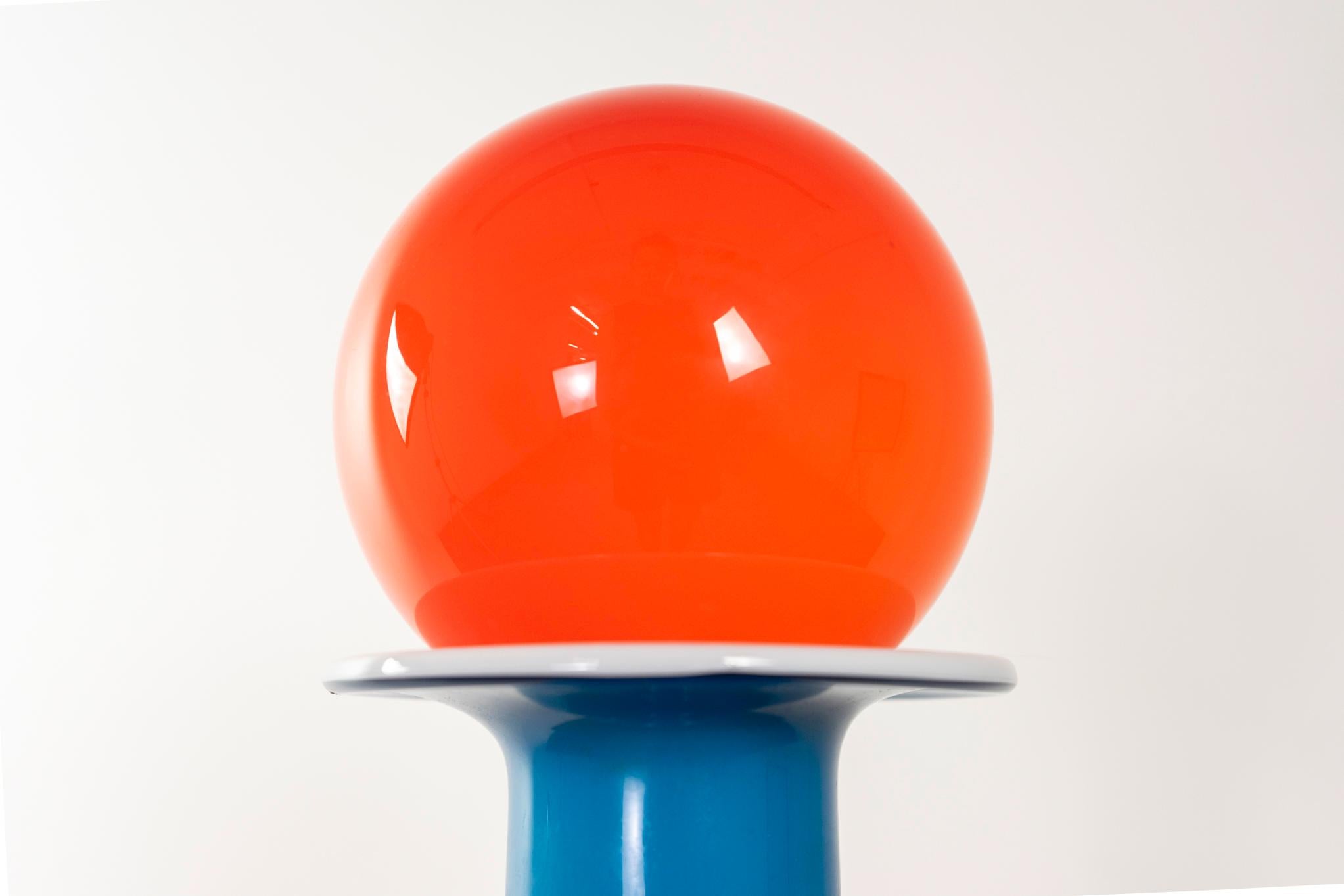 Glass Danish Gluvas Vase by Holmegaard In Good Condition For Sale In VANCOUVER, CA