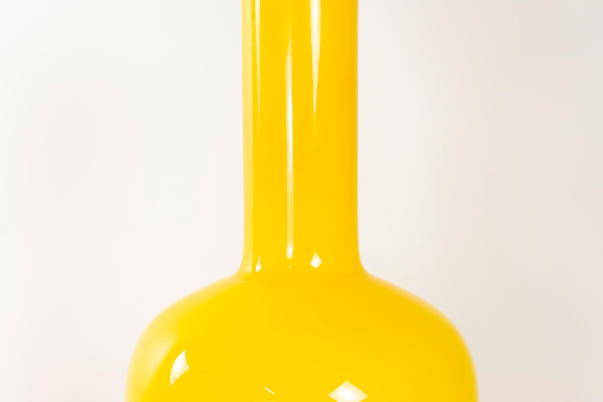 Mid-20th Century Glass Danish Gluvas Vase by Holmegaard For Sale
