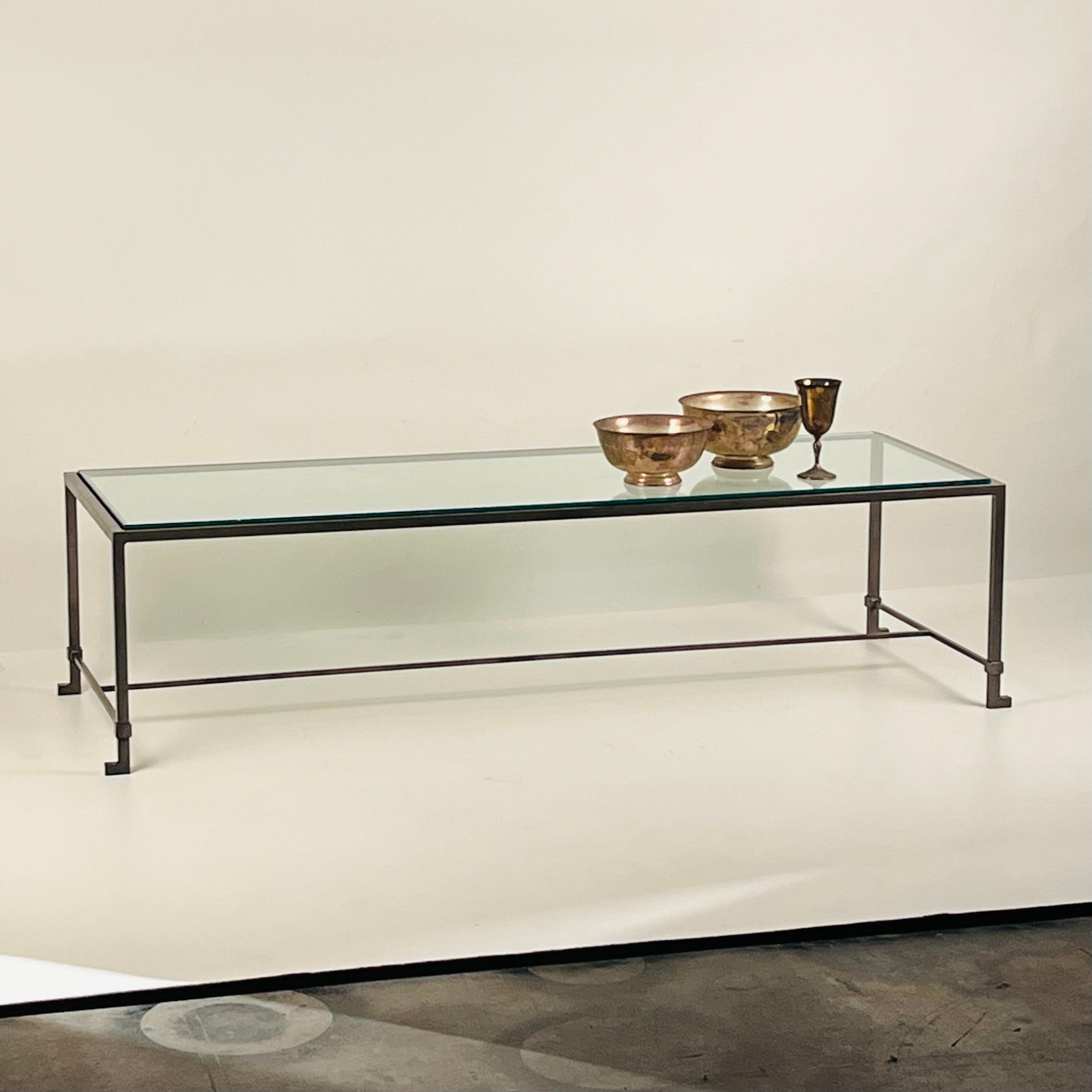 Moderne Table basse étroite en verre 'Diagramme' par Design Frères en vente