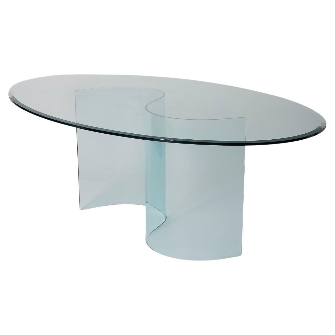 Glass dining table For Sale