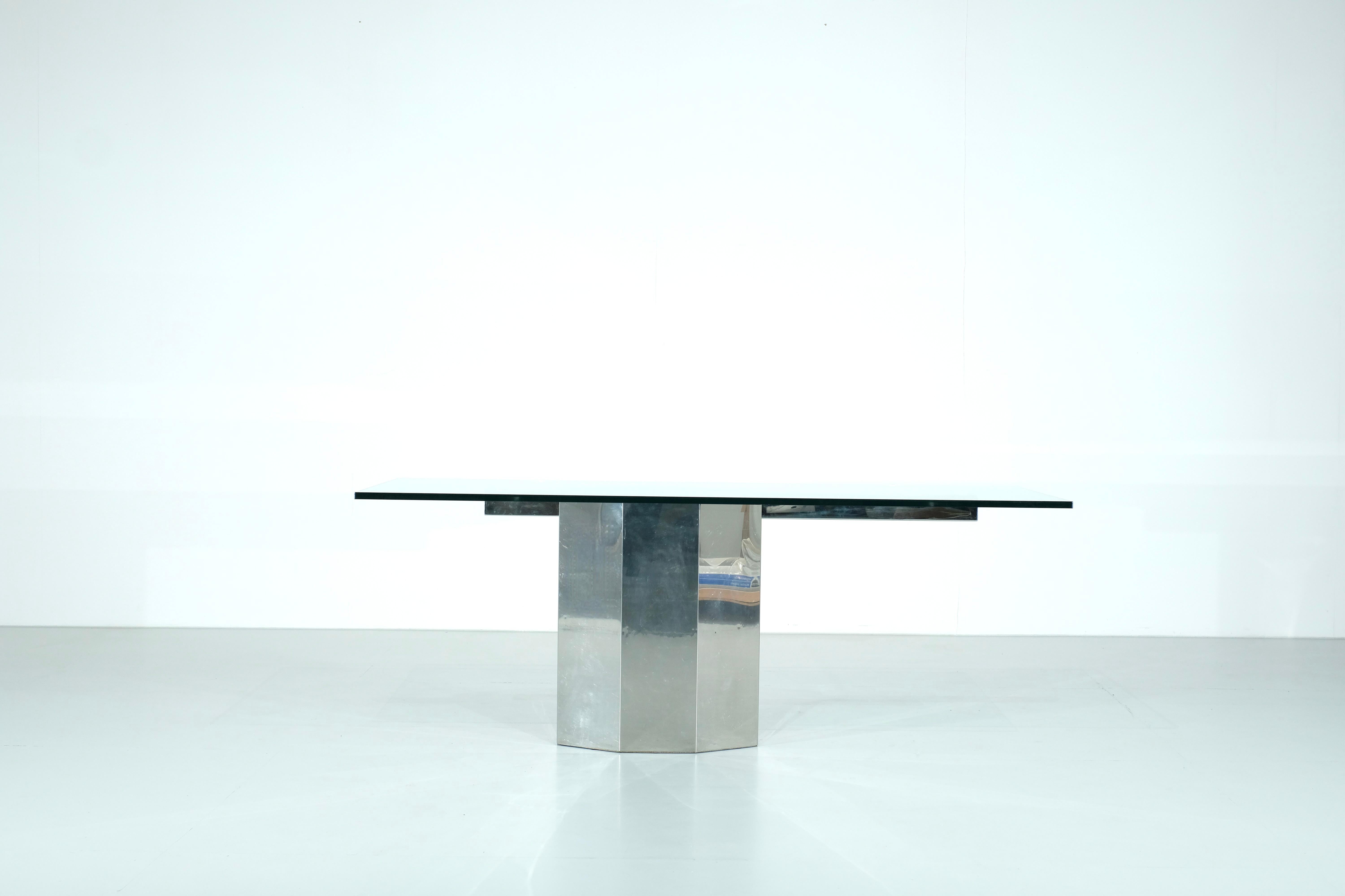 20ième siècle Table de salle à manger en verre sur base chromée, Italie, 1970 en vente