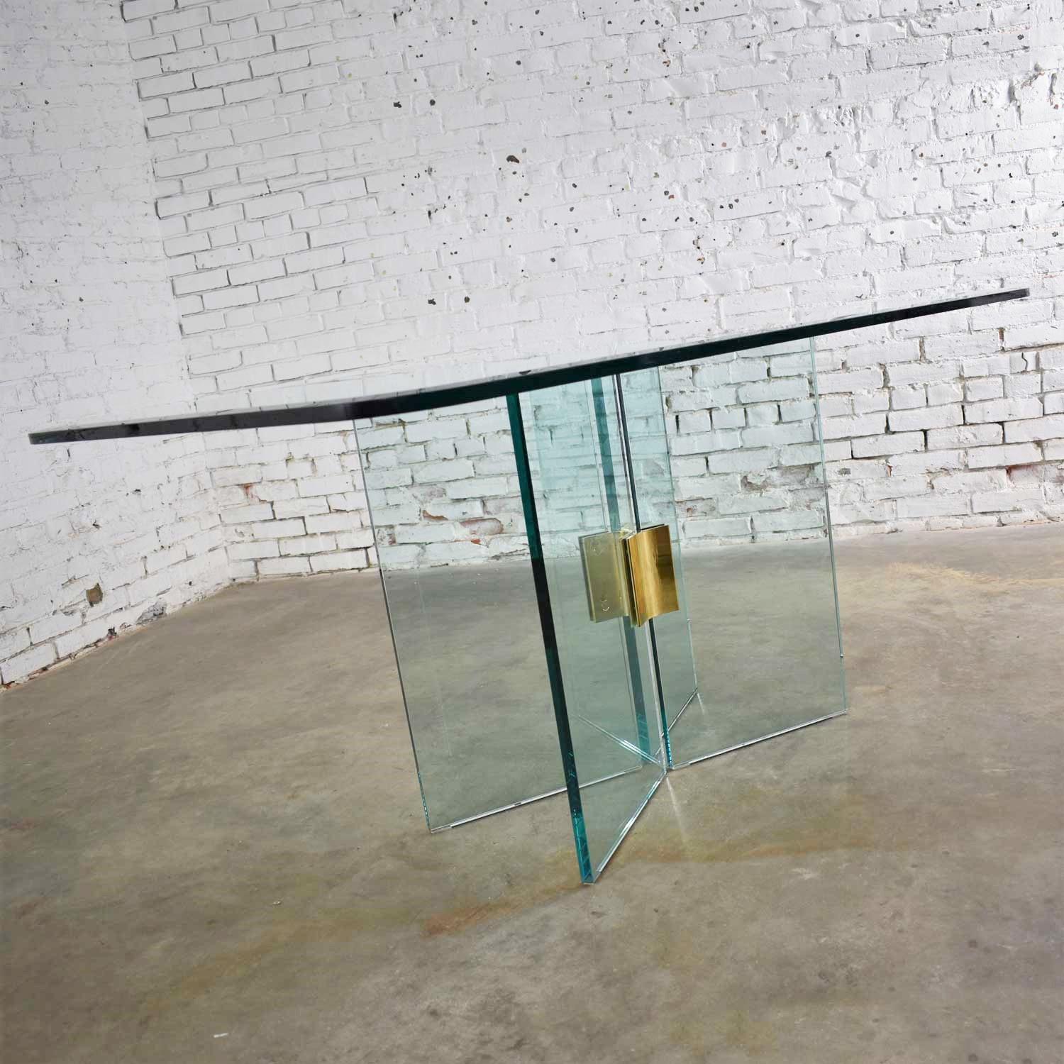 Modern Glass Dining Table Brass Plated Connector Attributed to Pace Collection For Sale 2