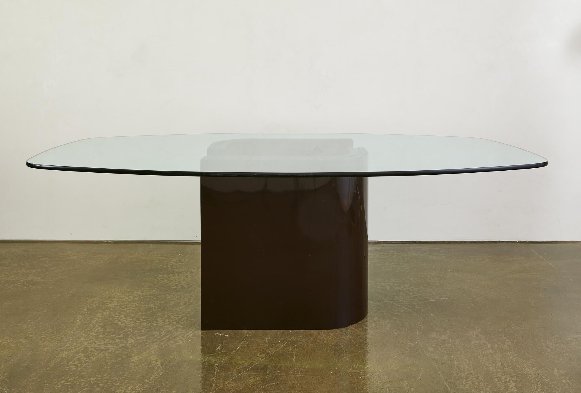 Argentine Glass Dining Table with Lacquered Sculptural Base Attributed to Alberto Churba For Sale