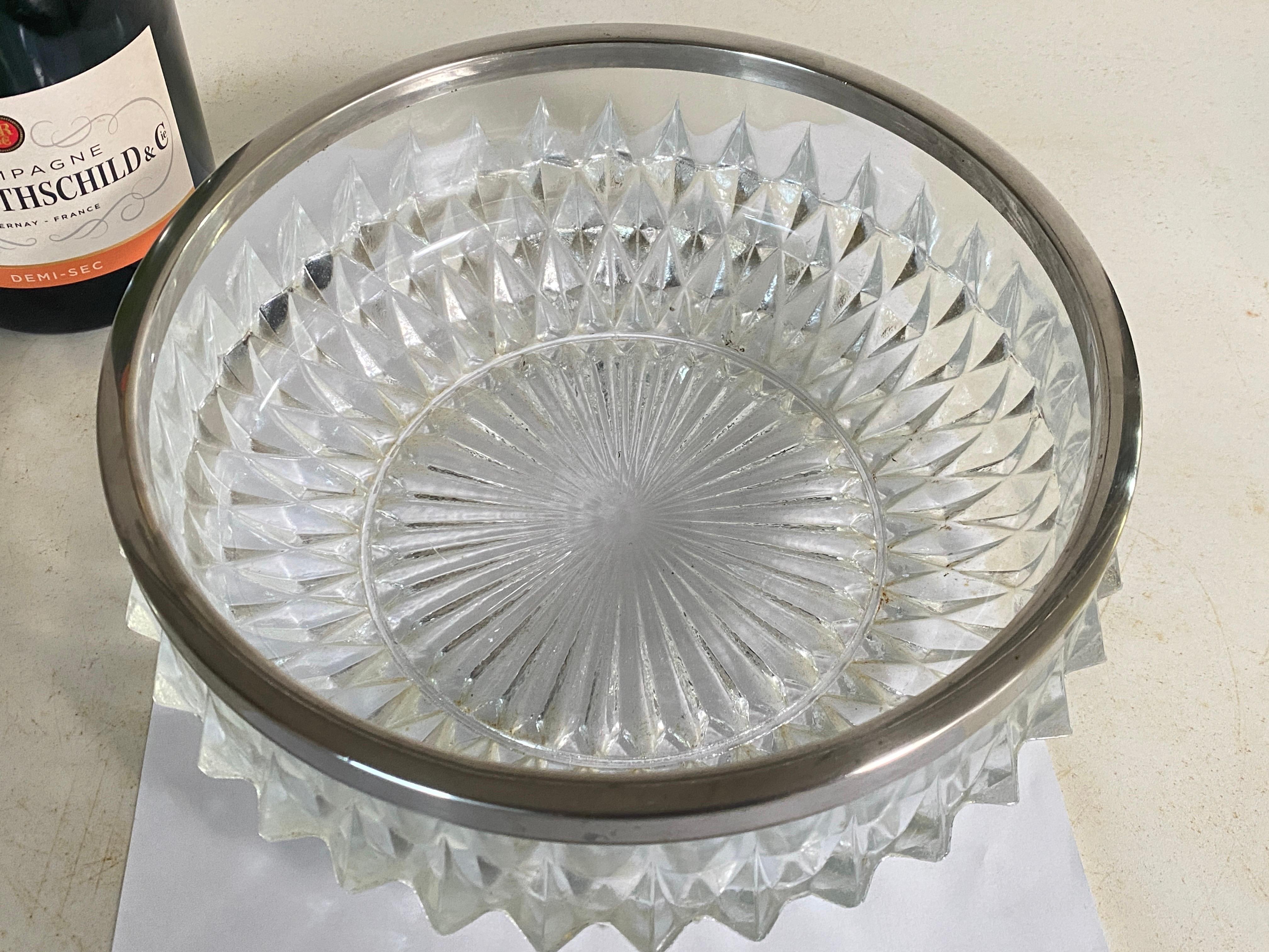 Glass Dish Vide-Poche Bowl Glass and Metal Rond Pattern France 20th Century  For Sale 1