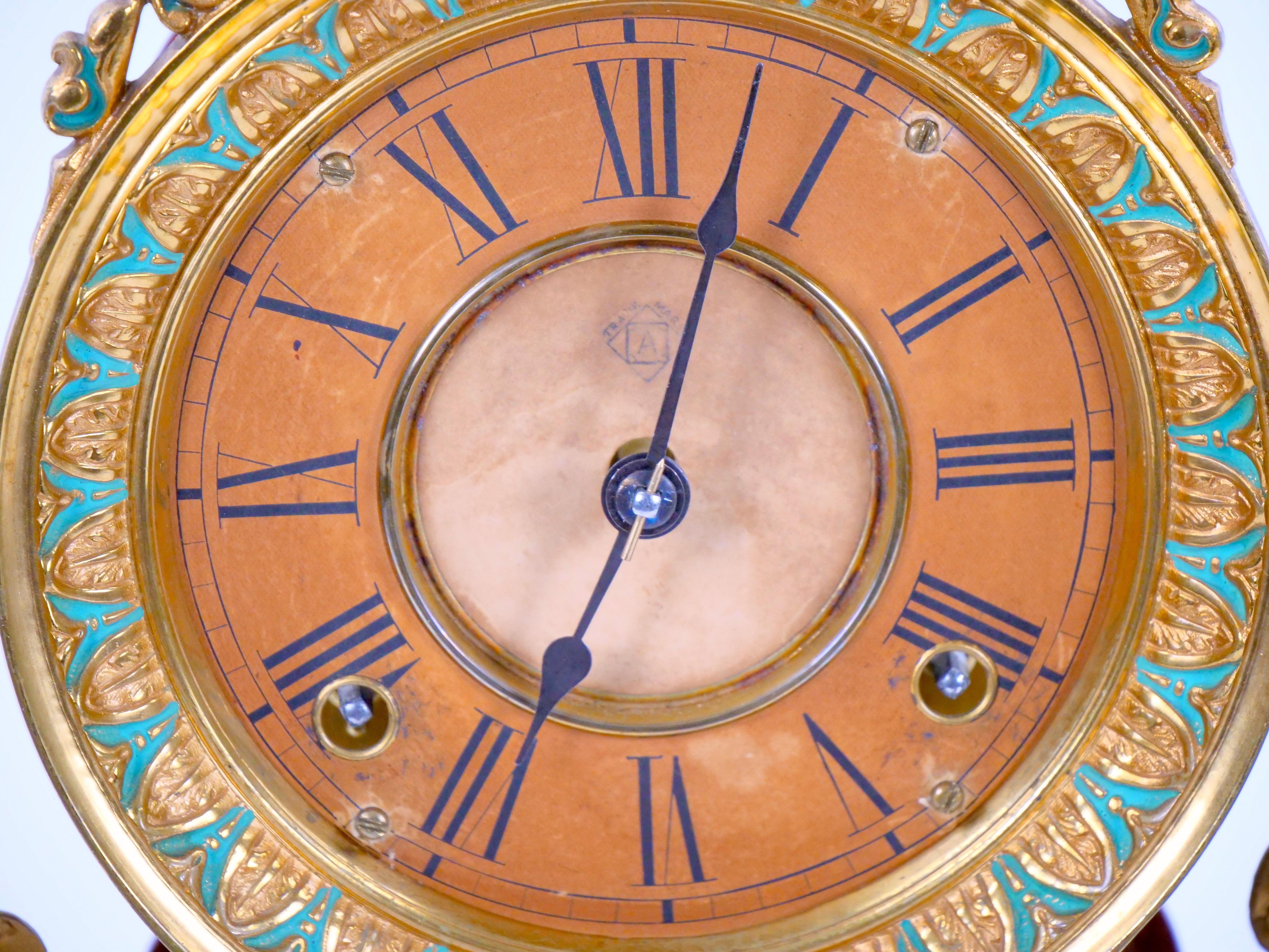 Glas Dome Bronze / Porzellan Gesicht Ansonian Crystal Palace Mantel Uhr im Angebot 3