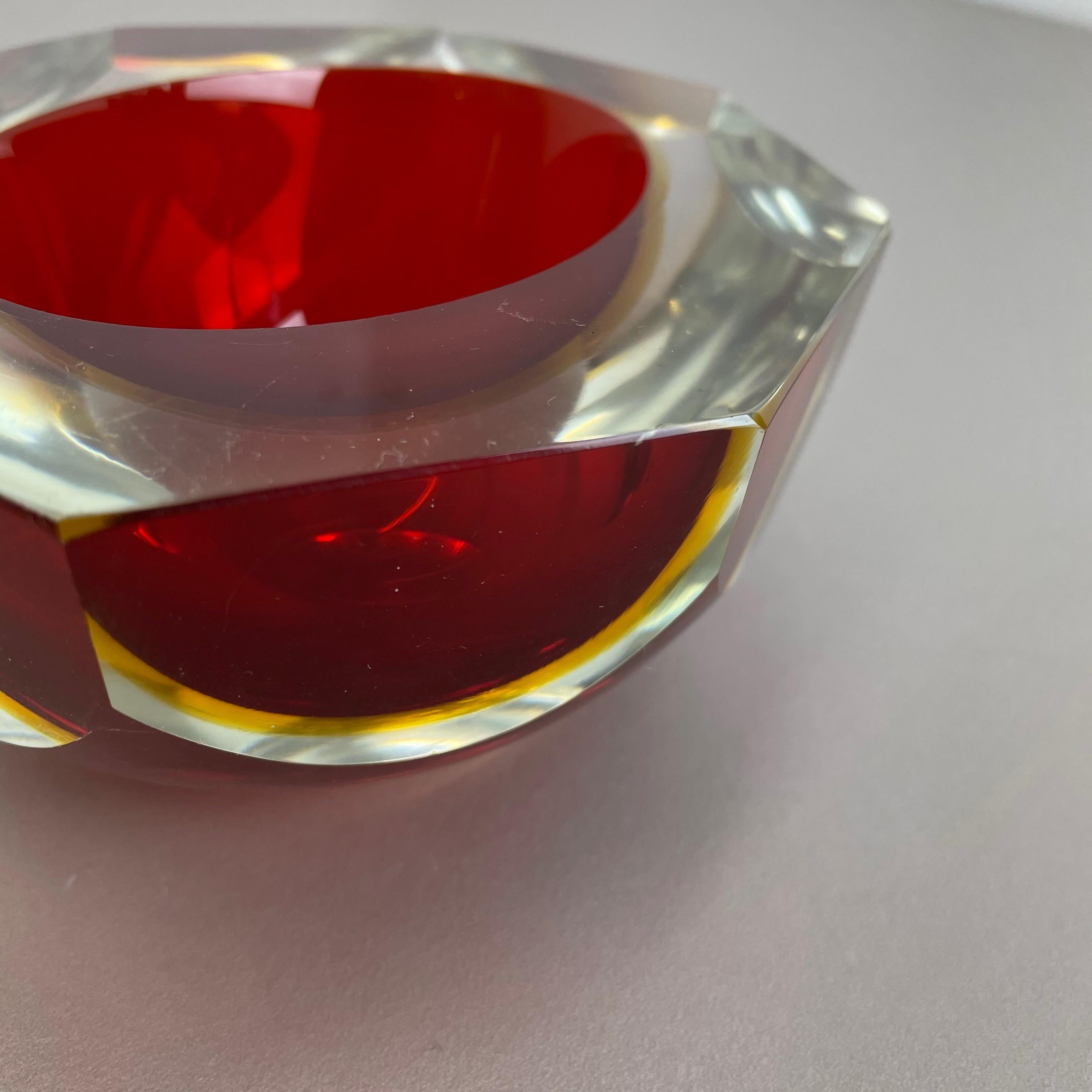 Glass Faceted Sommerso Bowl Element Ashtray Flavio Poli Attributed Murano, Italy 10