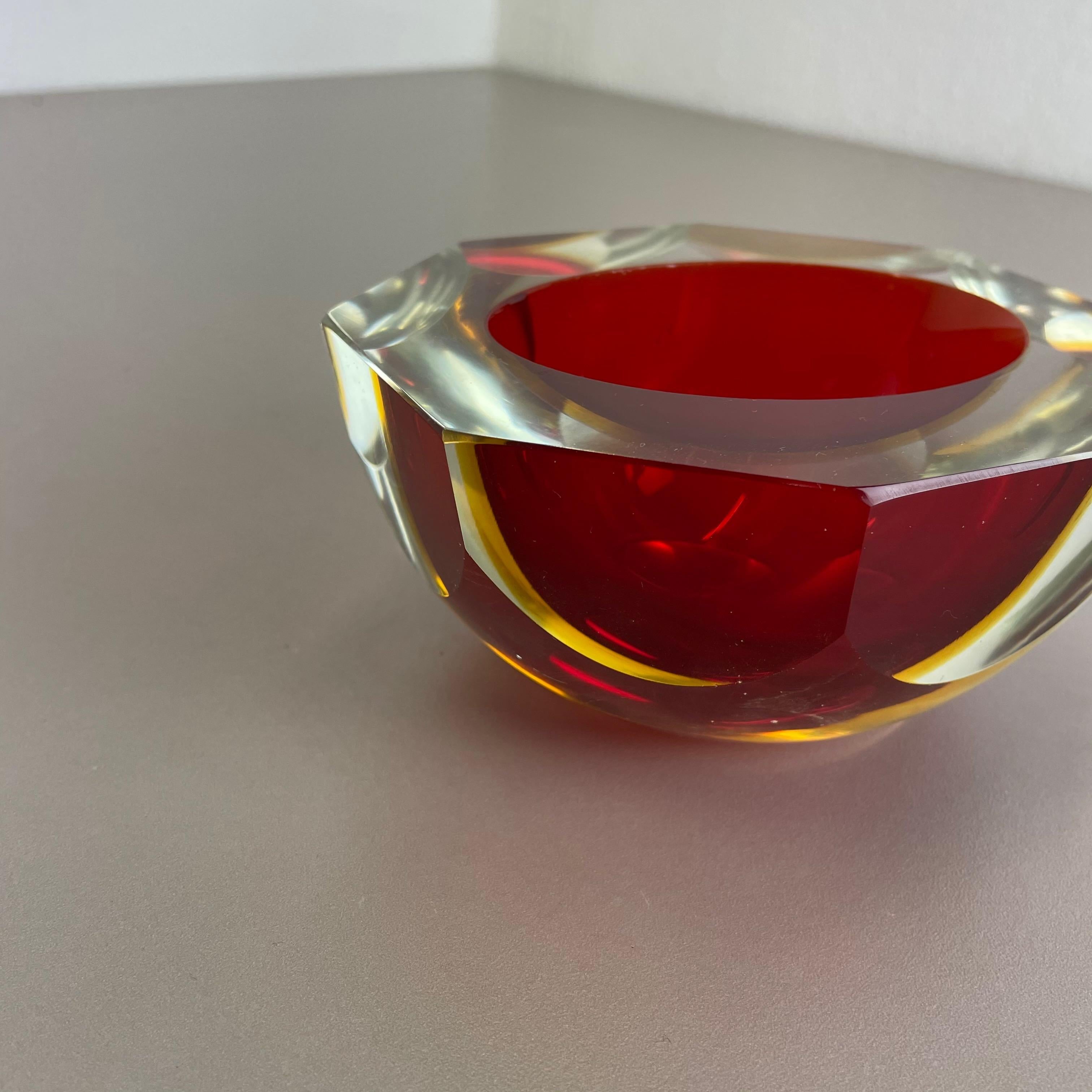 Italian Glass Faceted Sommerso Bowl Element Ashtray Flavio Poli Attributed Murano, Italy