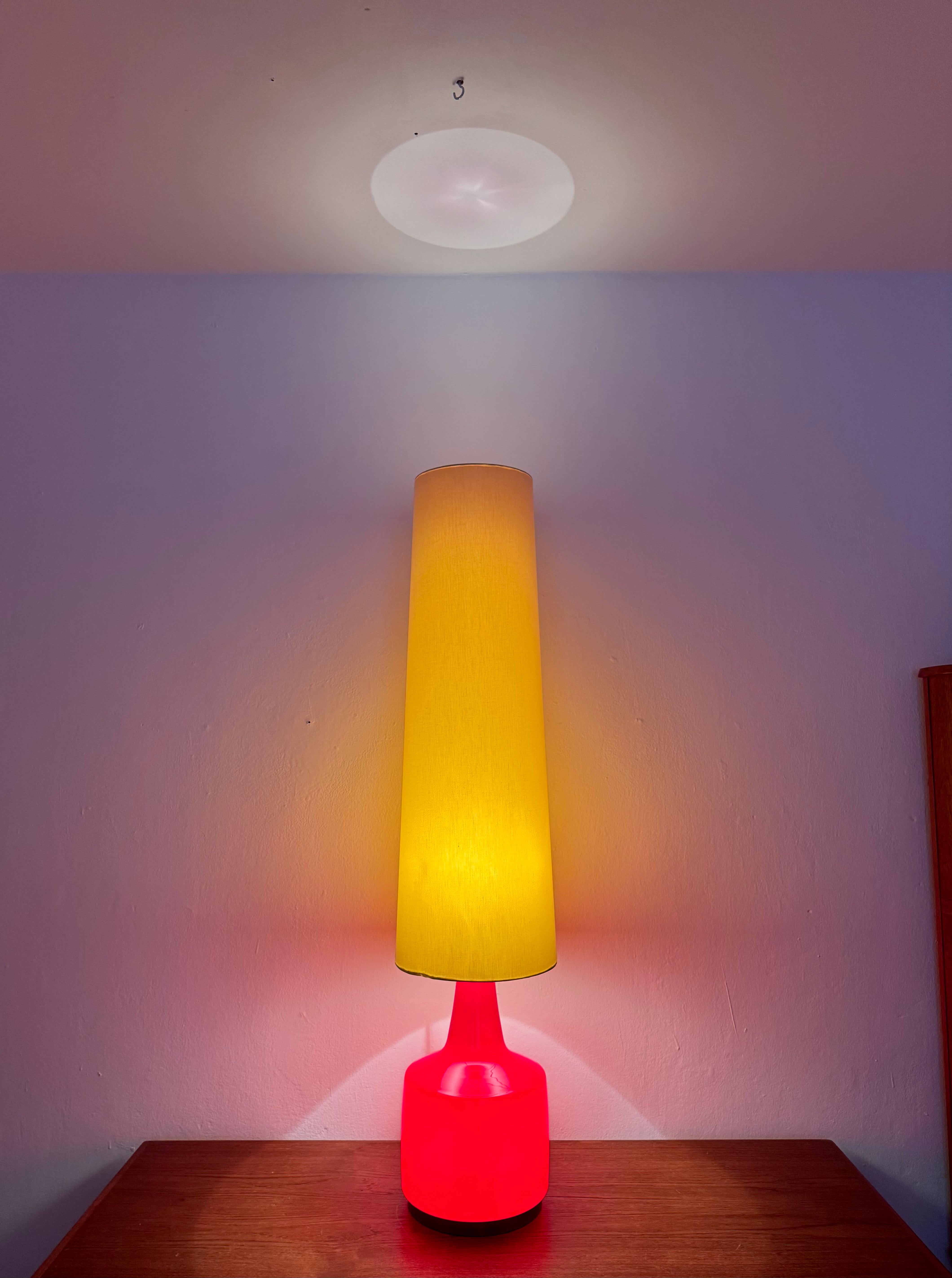 Lampadaire en verre de Doria en vente 4