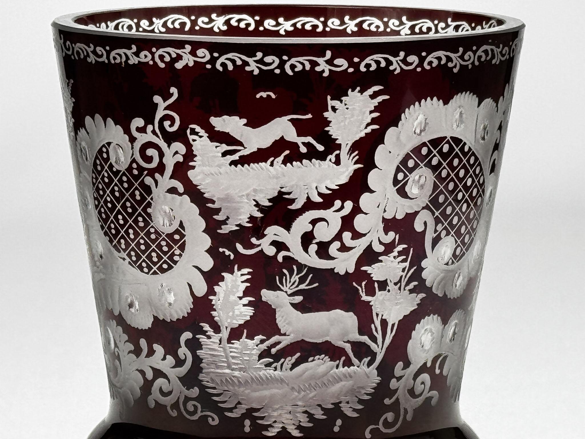 Gobelet Germann - Verre de Bohème - Rouge Lazure 20ème siècle Bon état - En vente à Nový Bor, CZ