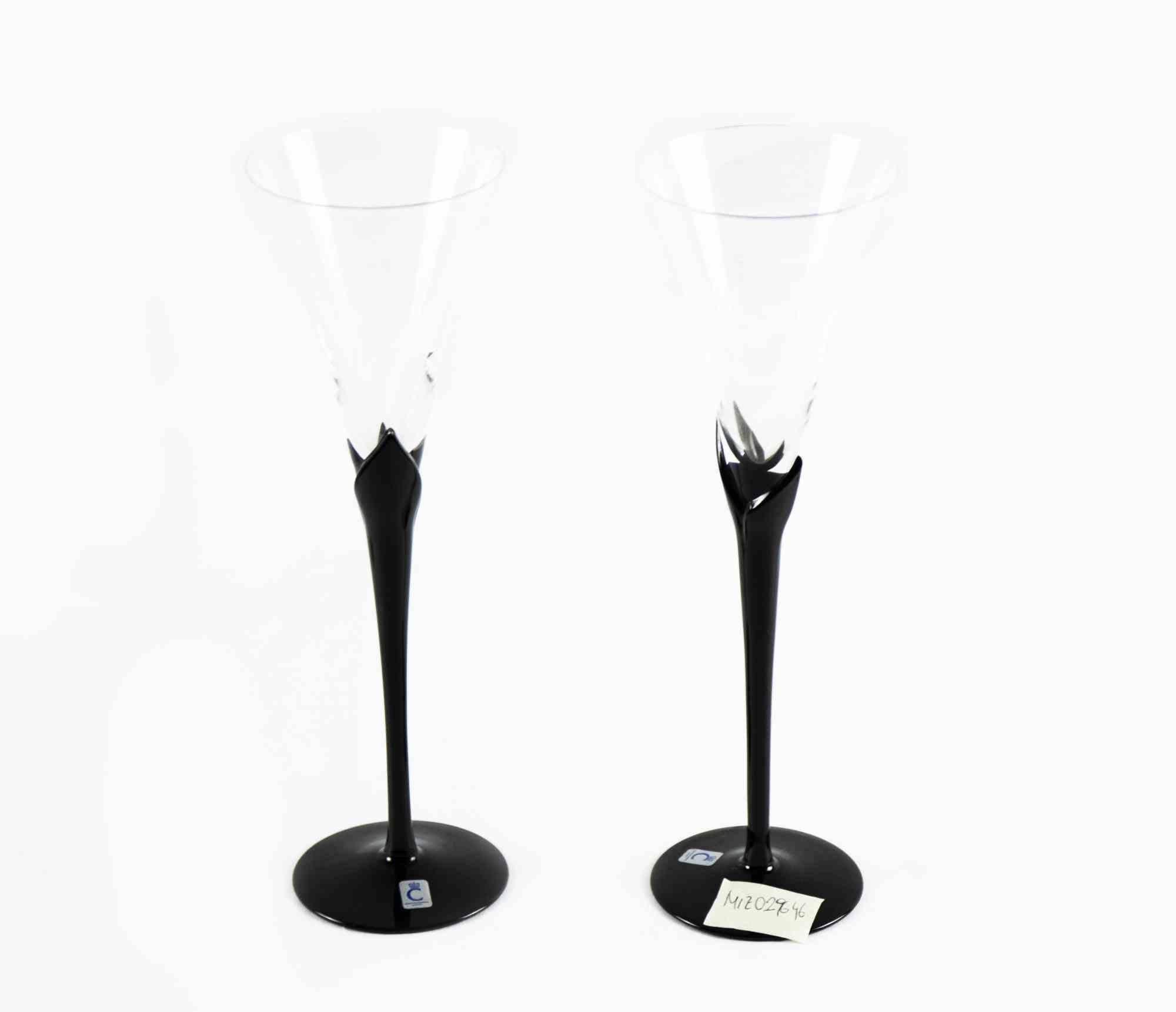 Glass goblets is an original decorative object realized by Christinenhutte, Germany in the half of 20th century.

A beautifu crystal globlets with black base.

Perfect to give a touch of elegance to your home.