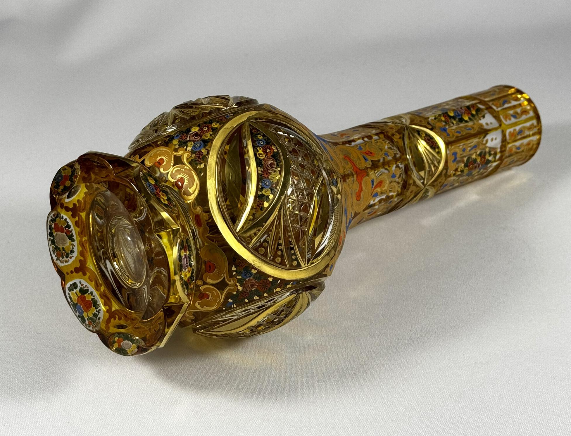 Base de Hookah dans le style historique du verre de Bohème du 20e siècle en vente 5
