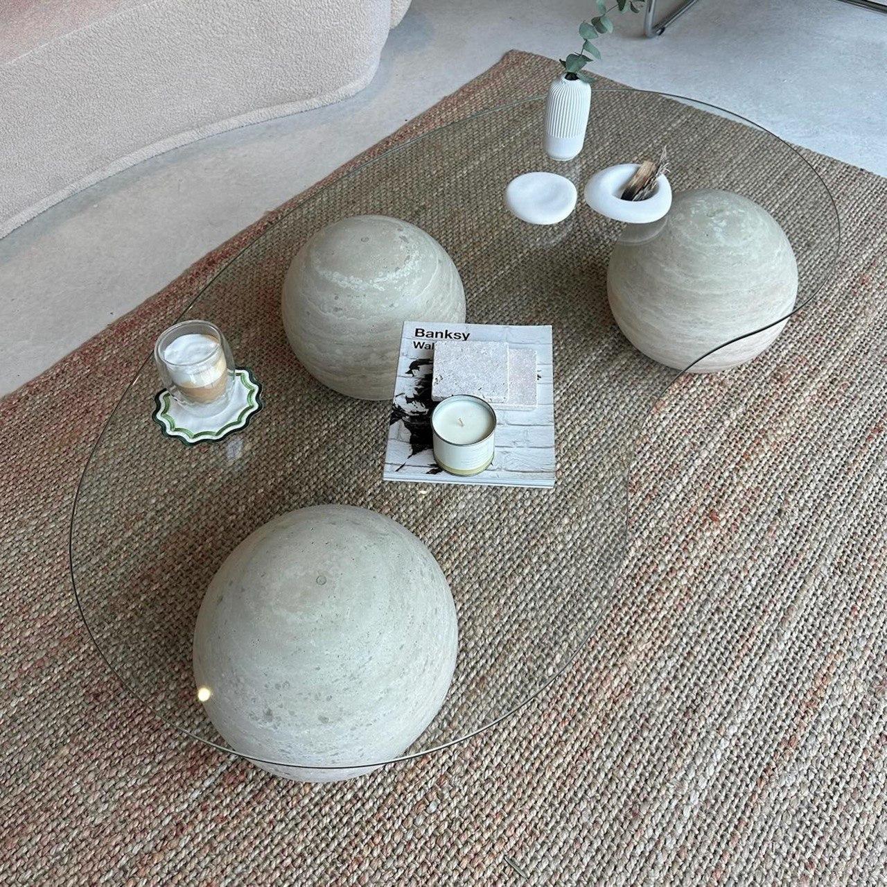 Travertin Table basse en verre et travertin italien - Table basse en pierre naturelle en vente