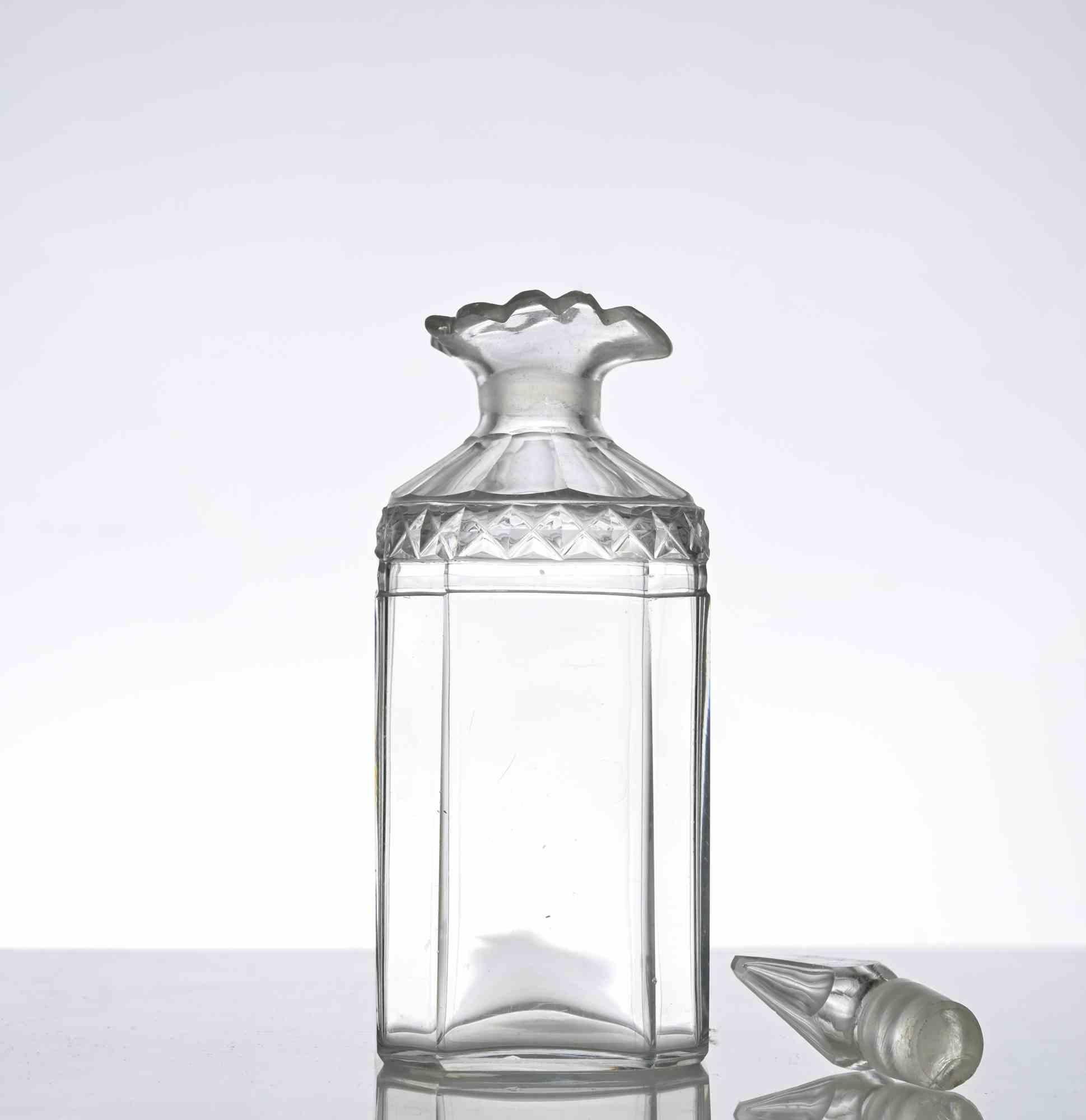 Beautiful glass jug from the 70s.

European manufacture

23 x 7 x 7 cm.

Good conditions