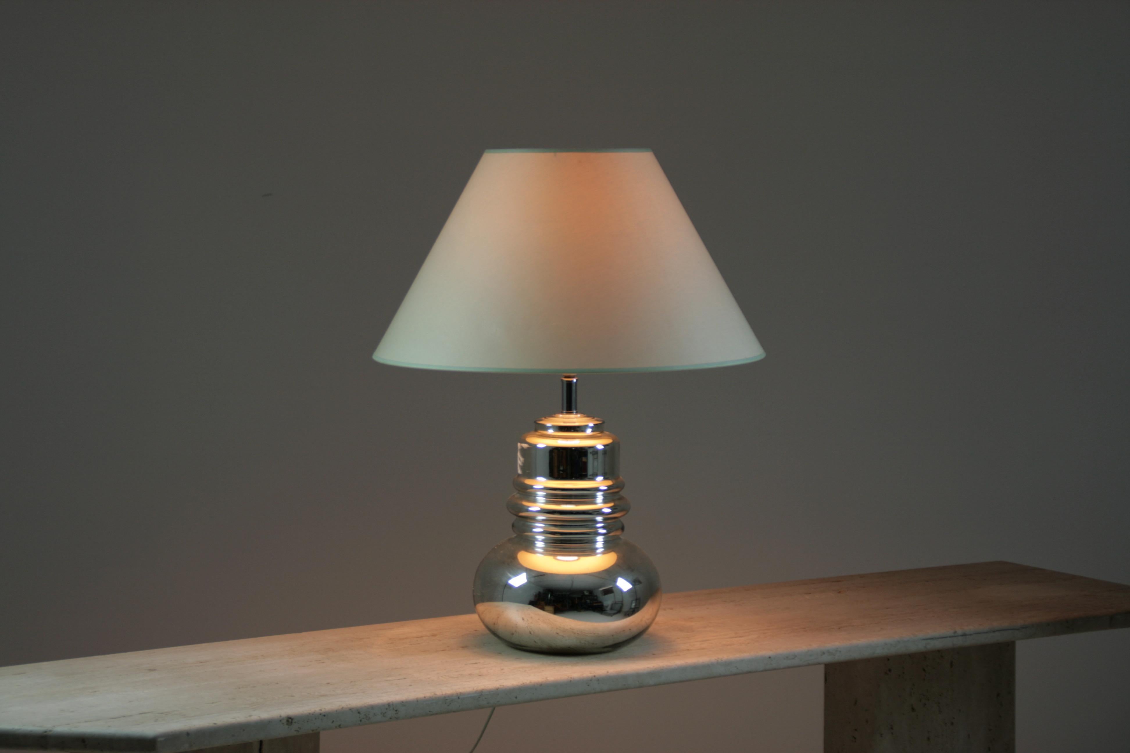 Lampe en verre, 1970 en vente 5