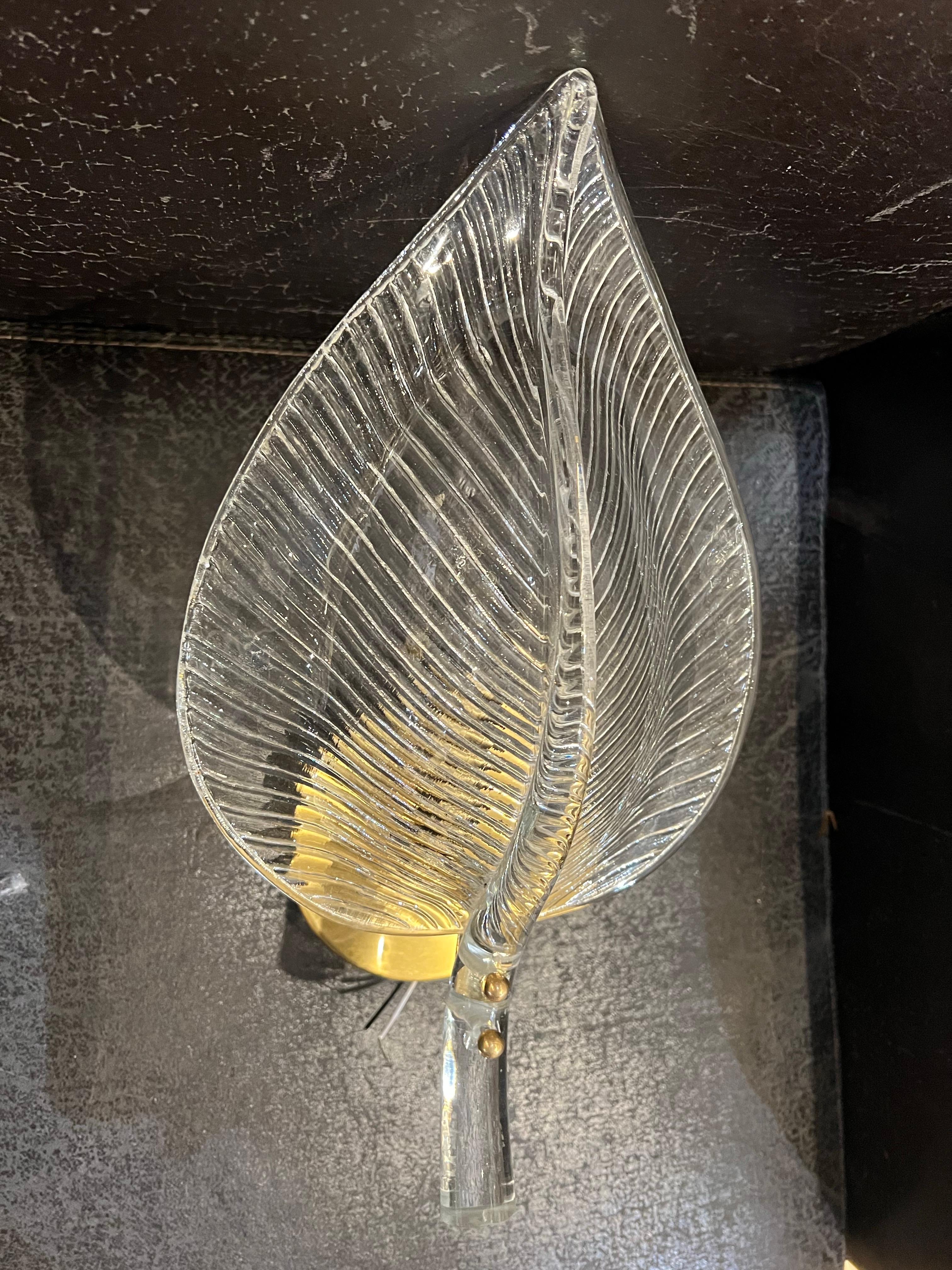 Un par de cristal de murano italiano de hacia 1960  dejar apliques de diseño, recién recableados UL