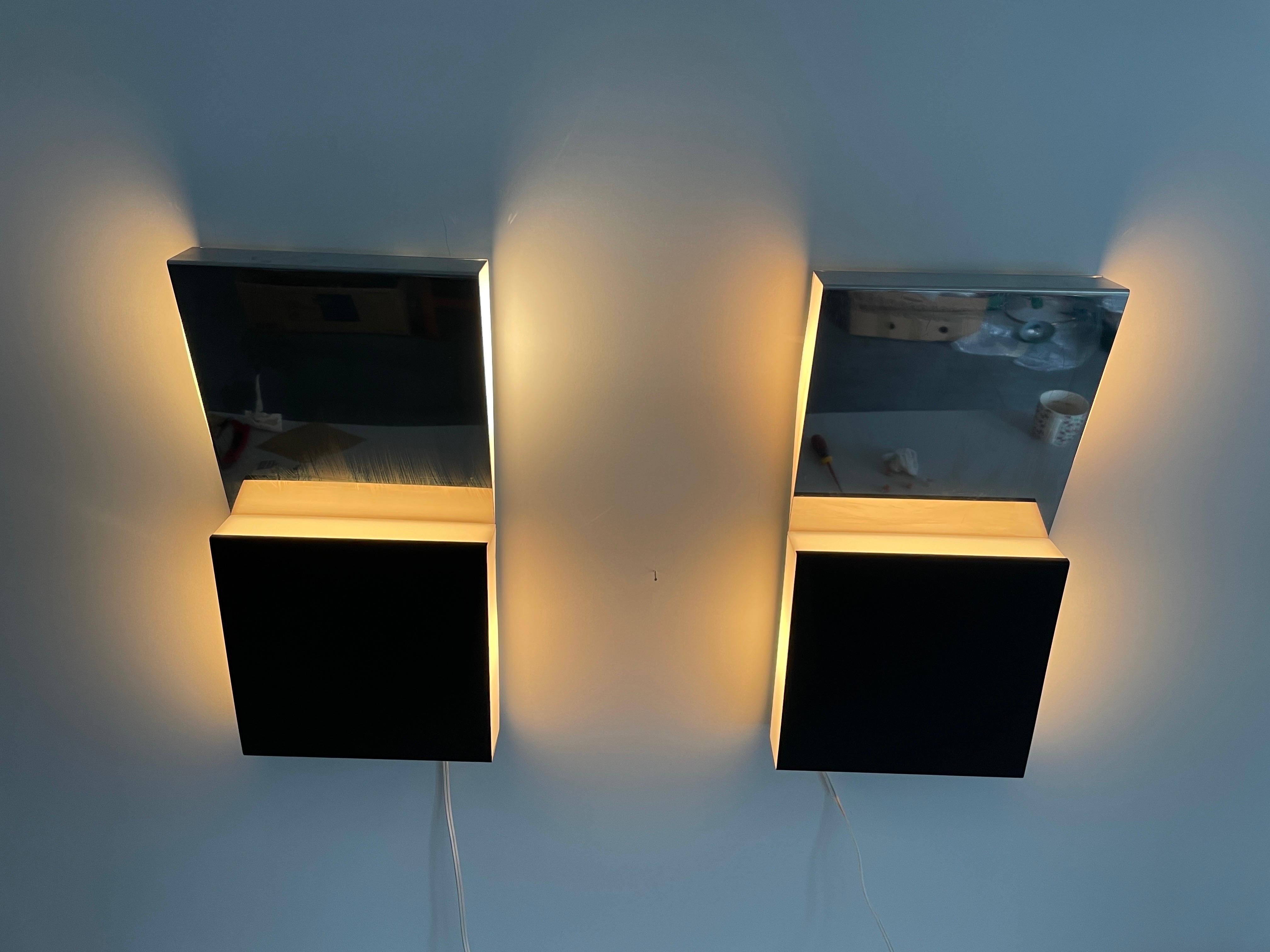 Paar Wandleuchter aus Glas und Aluminium, 1960er Jahre, Italien im Angebot 6