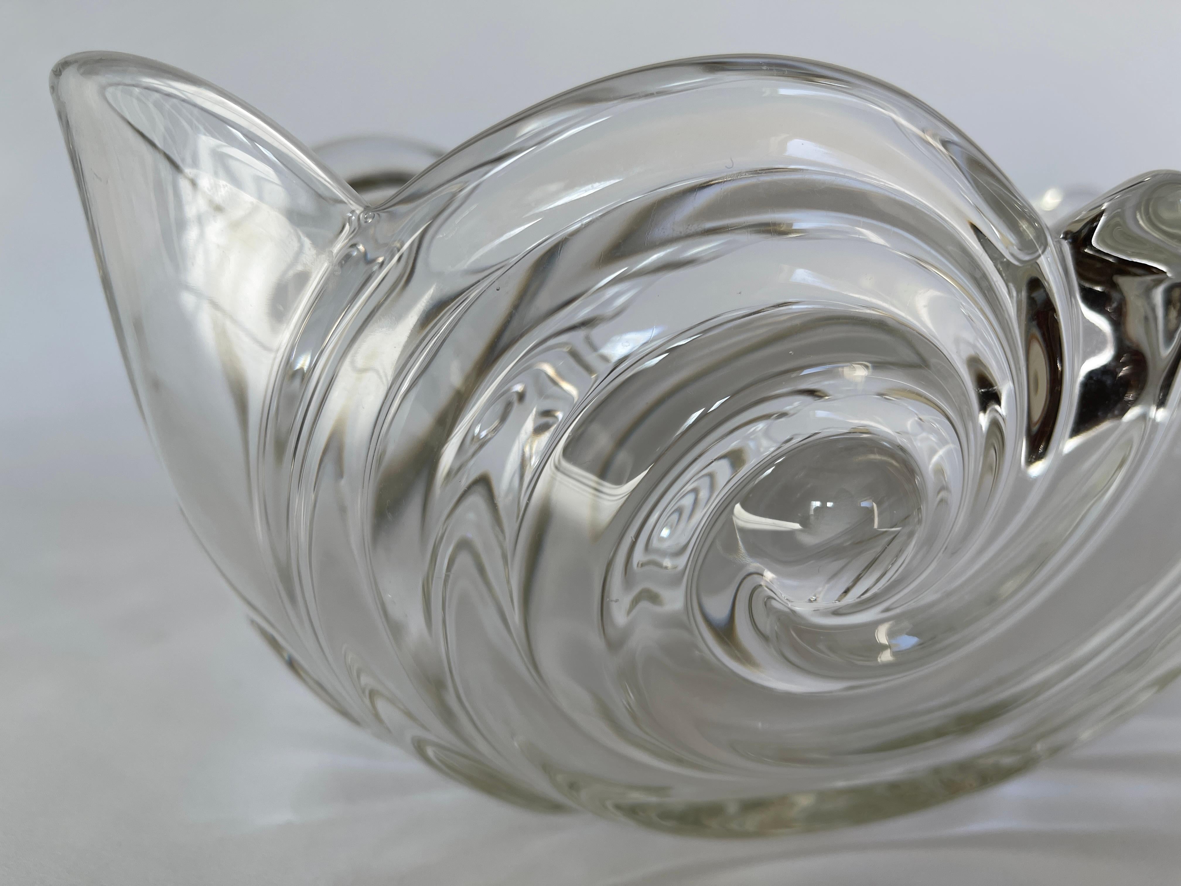 Late 20th Century German Crystal Nautilus Shell Centrepiece Serving Bowl In Good Condition In New York, NY